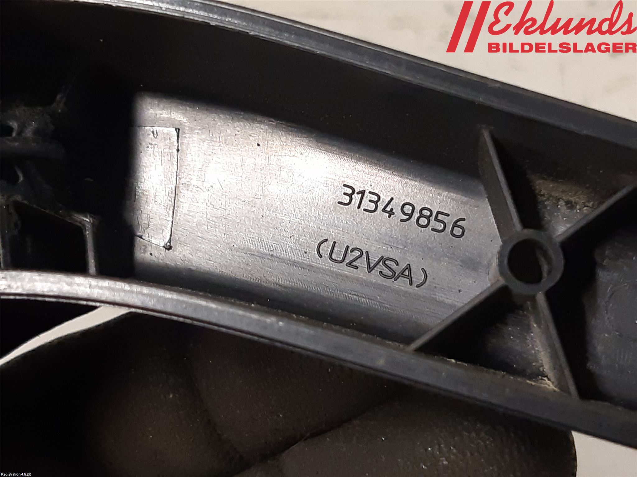 Volvo XC90/RECHARGE 16- Torkararm-Bakruta