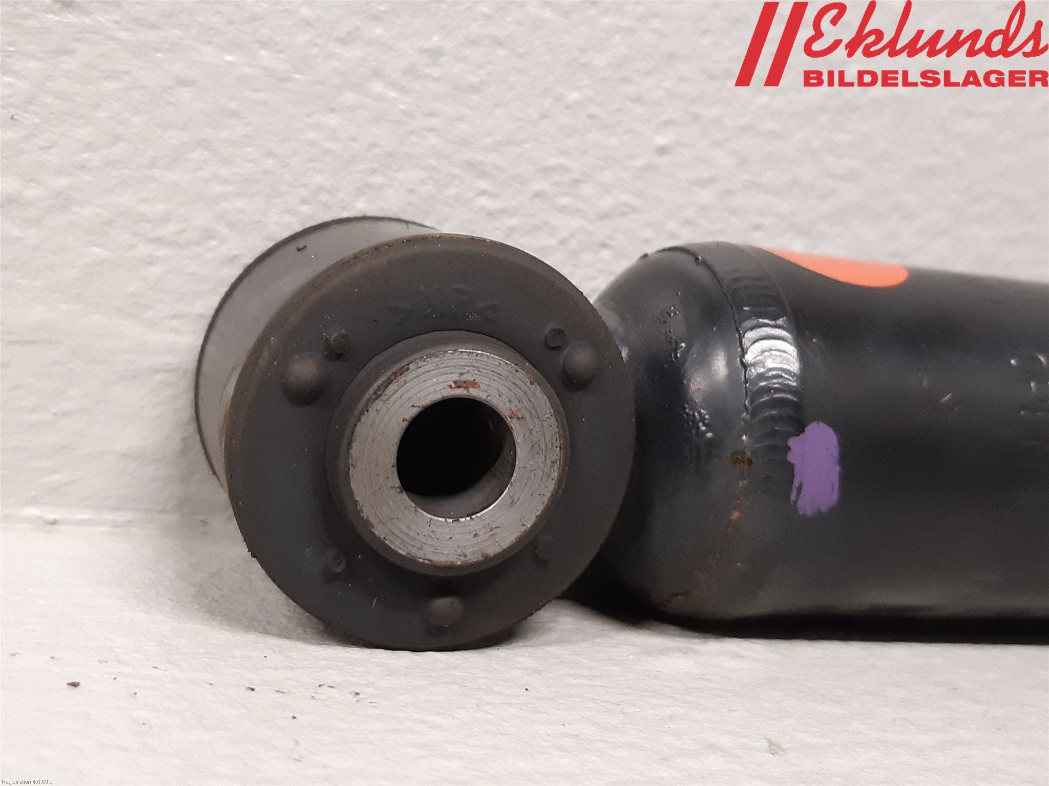 Toyota YARIS XP130 15-20 Stötdämpare Bak