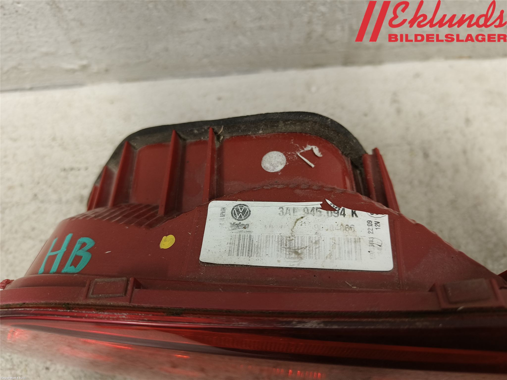 Volkswagen VW PASSAT 11-14 Bakljus Lucka Hö
