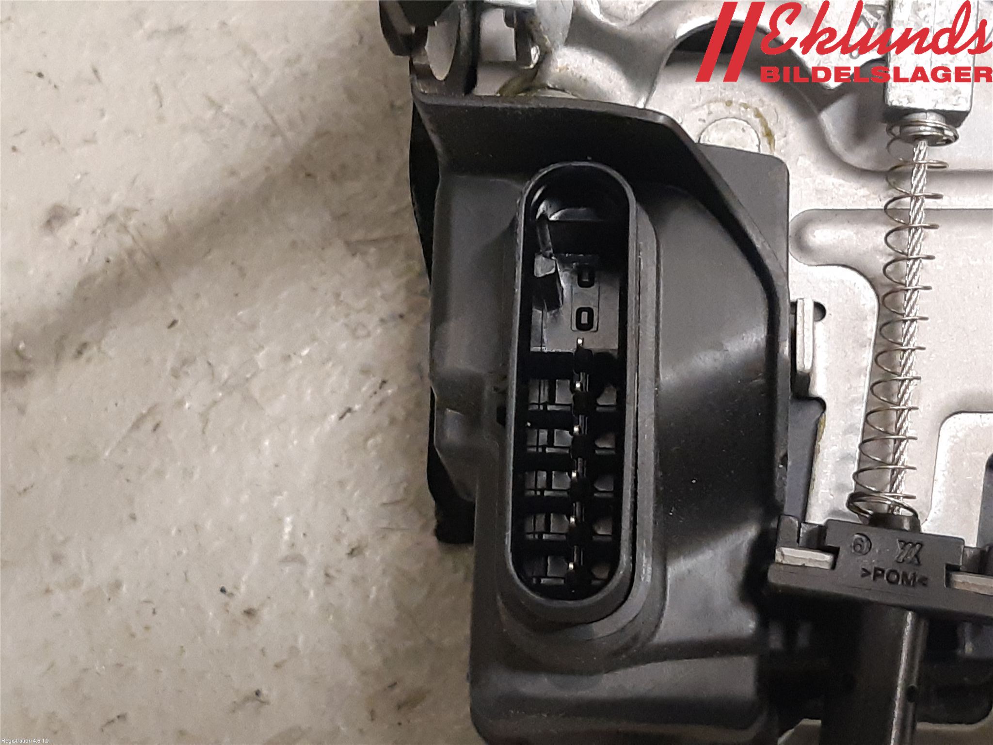 Volvo XC90/RECHARGE 16- Låskista-Dörrlås