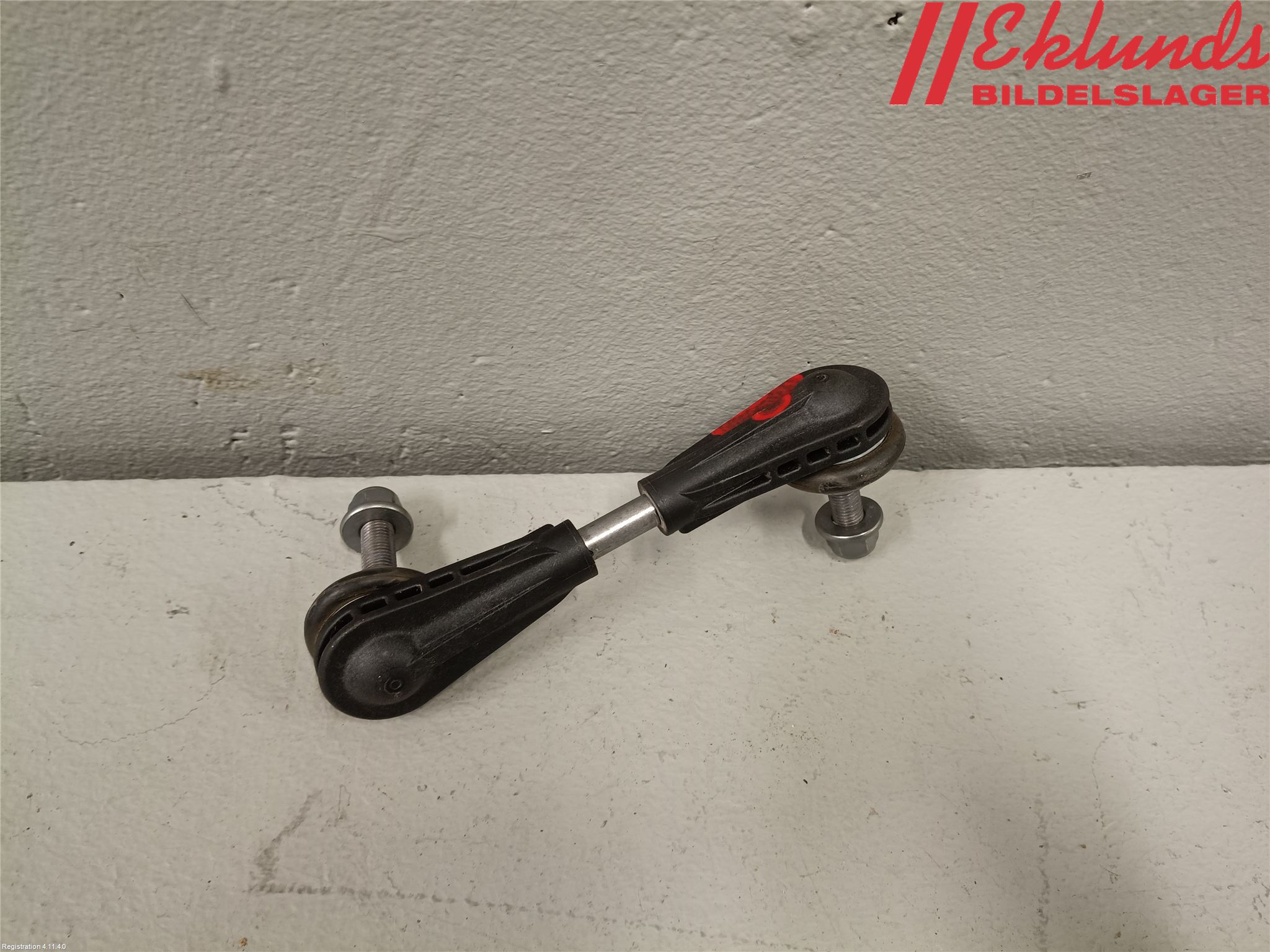 Tesla MODEL Y 21- Krängningshämmarstag Bak