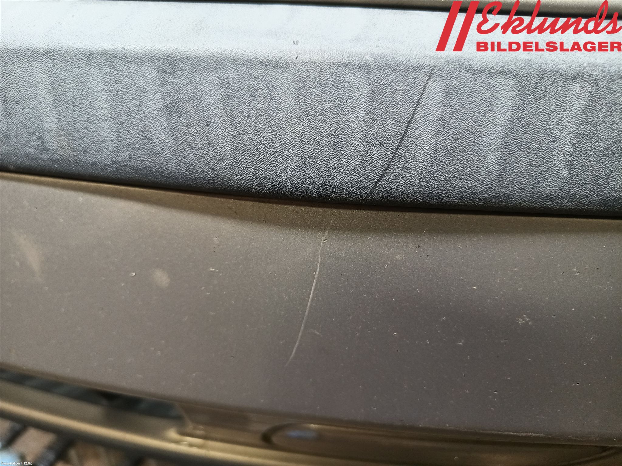 Volvo V70 00-04 Stötfångarbeklädnad Fram