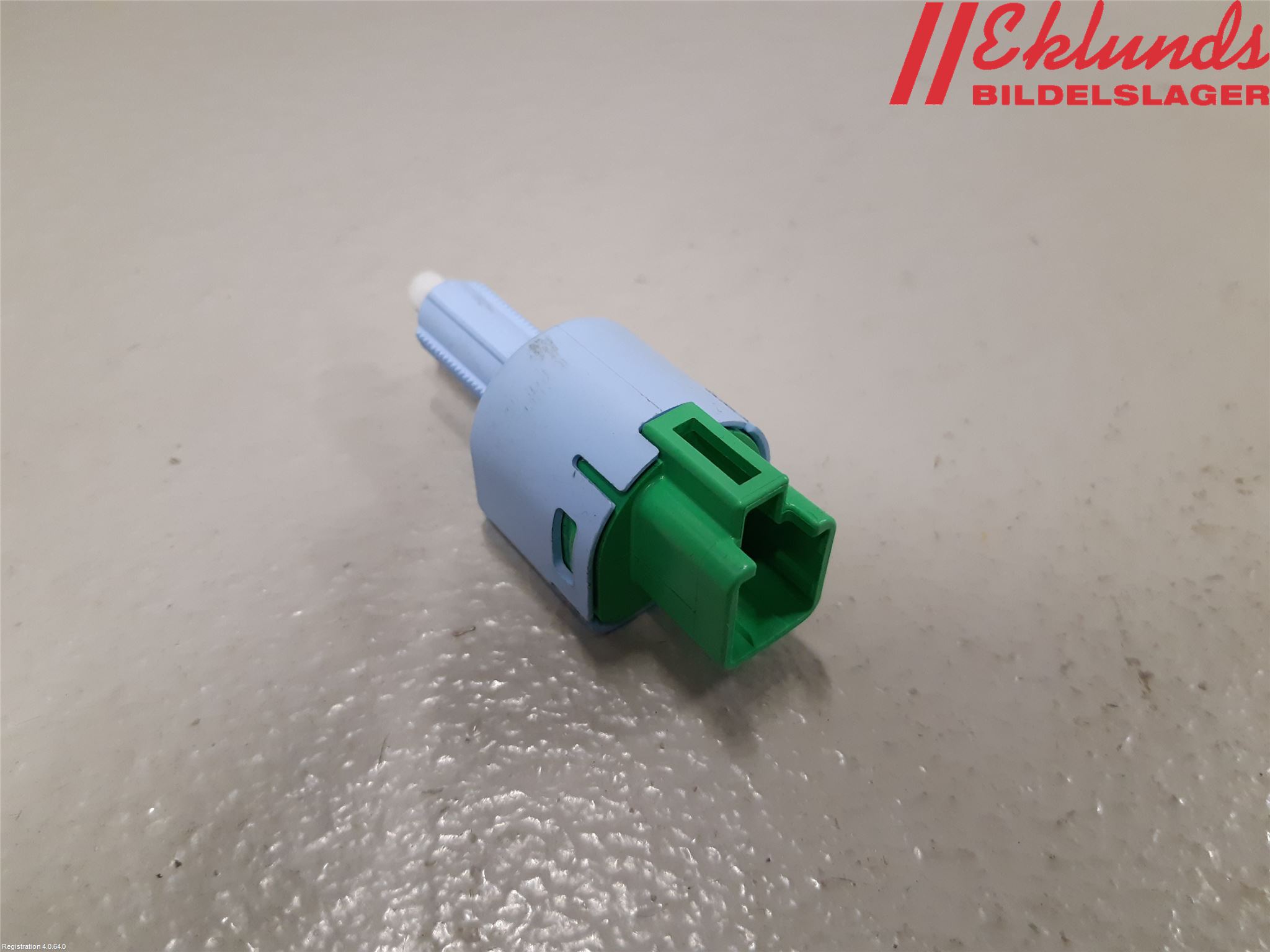 Mitsubishi OUTLANDER 13-21 Bromsljuskontakt