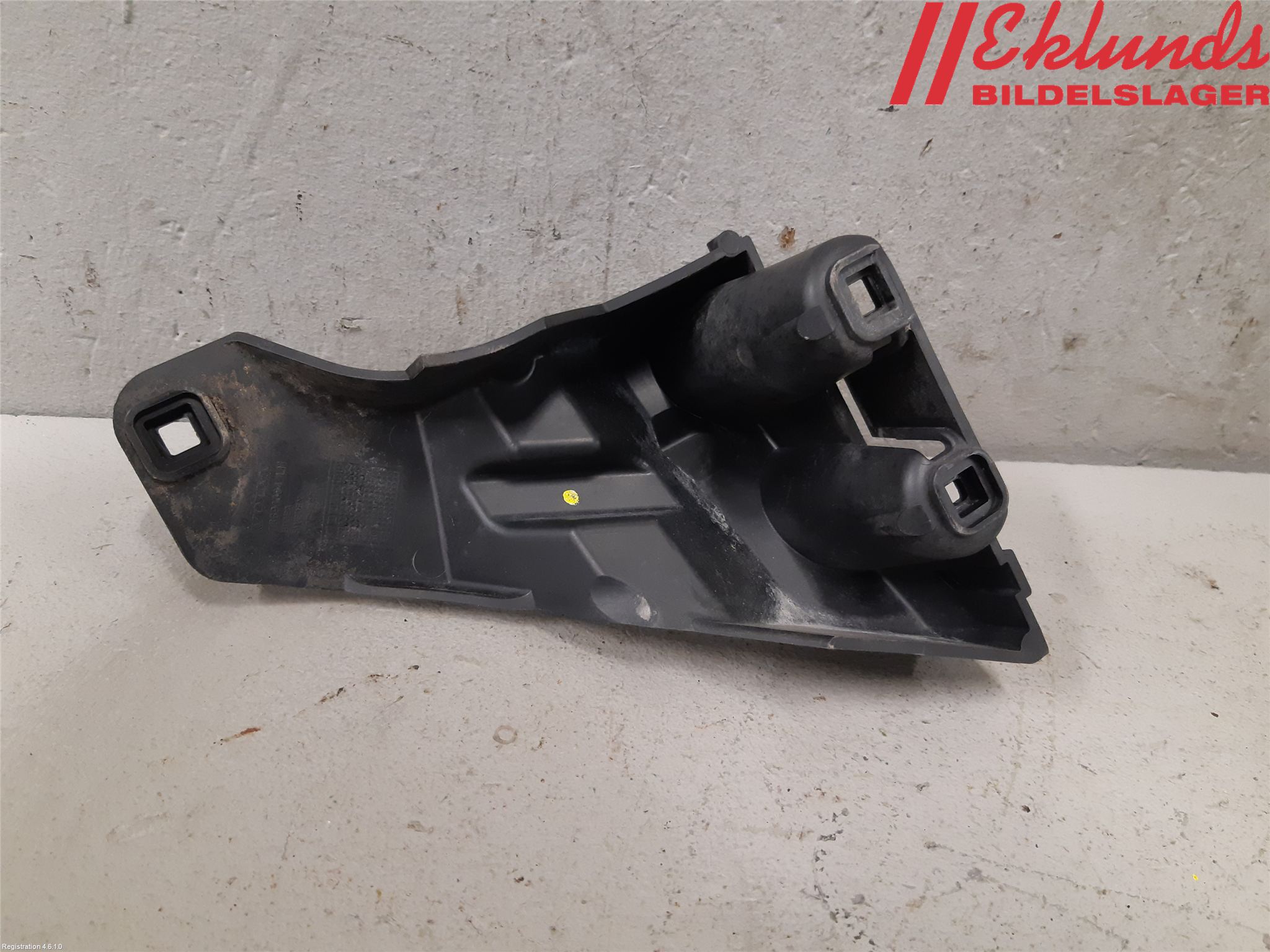 Volvo V70 05-08 Stötfångarfäste Bak Vä
