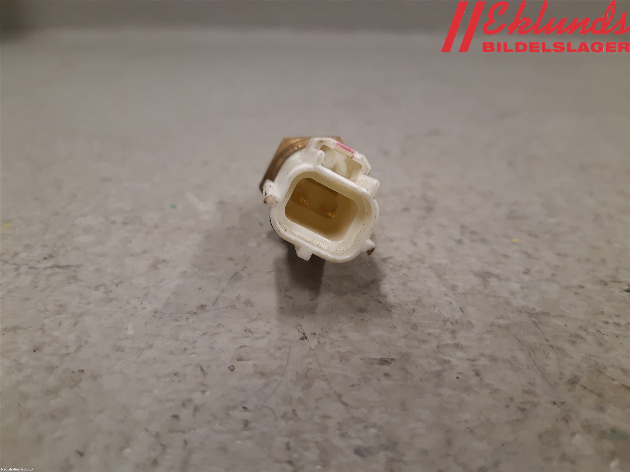 Toyota YARIS XP130 15-20 Givare Temp Vatten