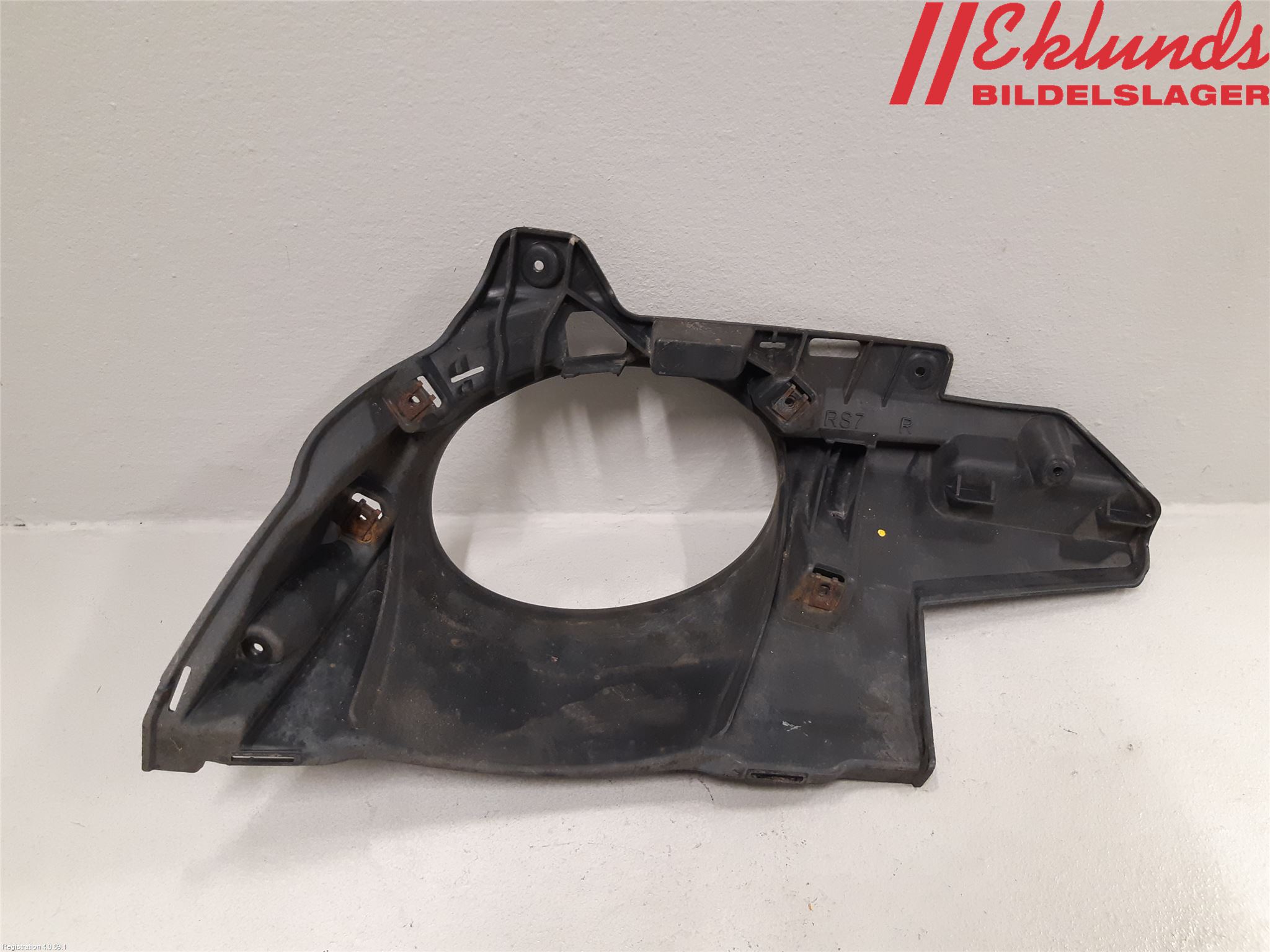 Audi A7/S7 4G 11-17 Stötfsidostycke Mellanlägg