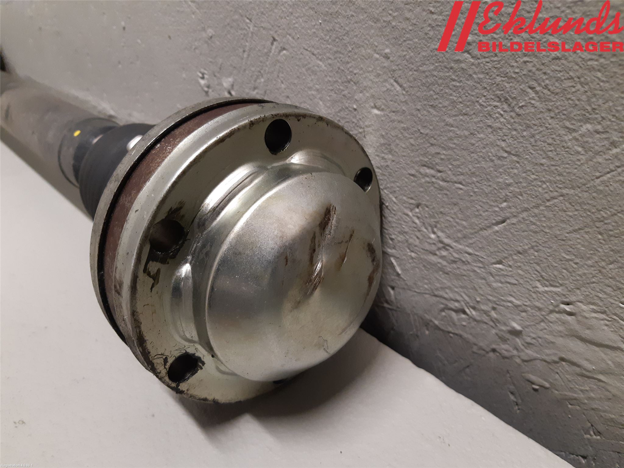 Volkswagen VW PASSAT 11-14 Drivaxel Fram Höger