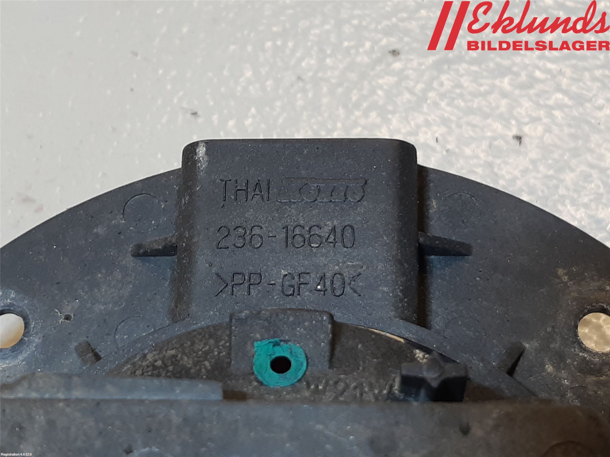 Mitsubishi L200 06-15 Dimljus/Reflex Bak