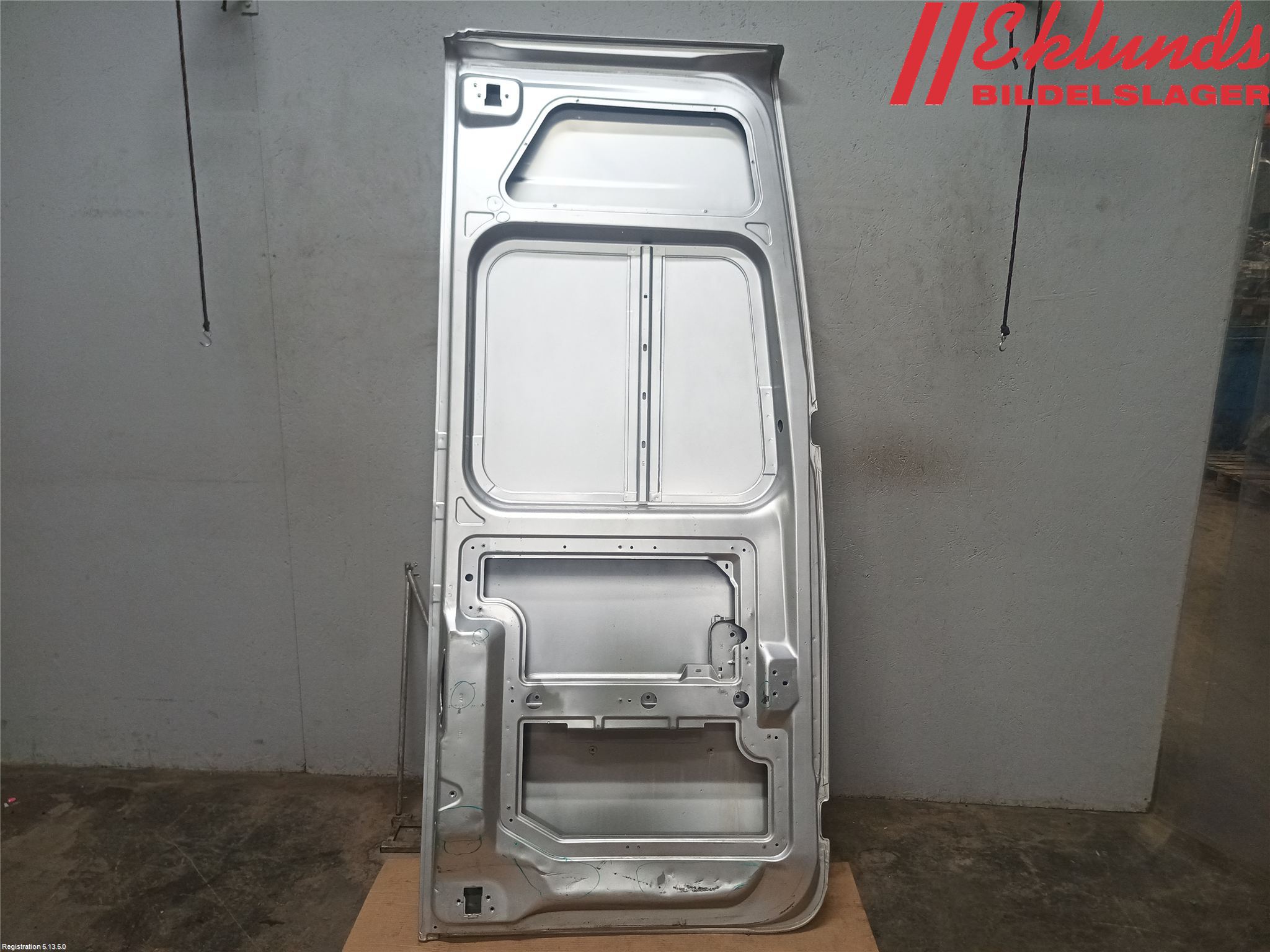 Nissan NV400 12-24 Dörr Bak Van-Skåp Vänster