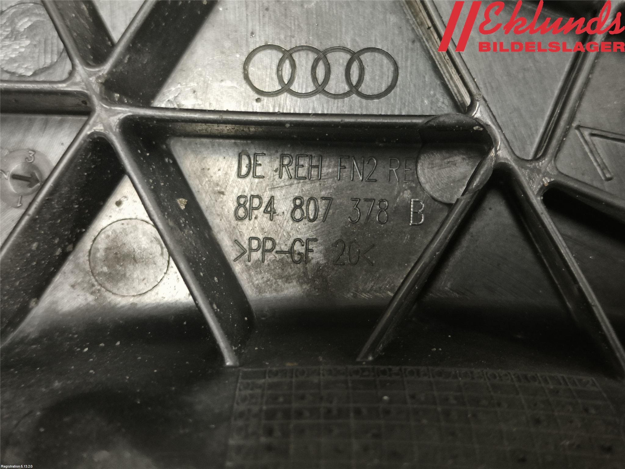 Audi A3/S3 05-13 Stötfångarfäste Bak Hö