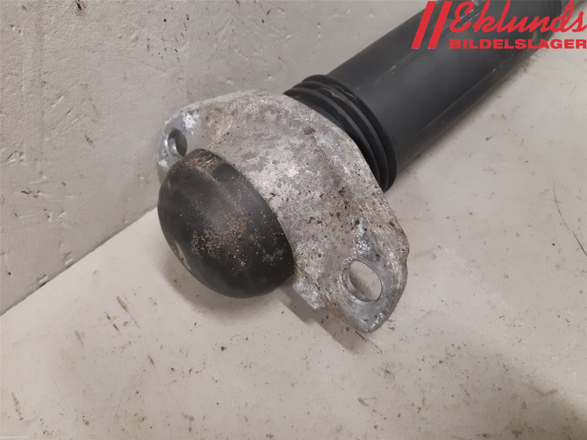 Toyota COROLLA 19- Stötdämpare Bak