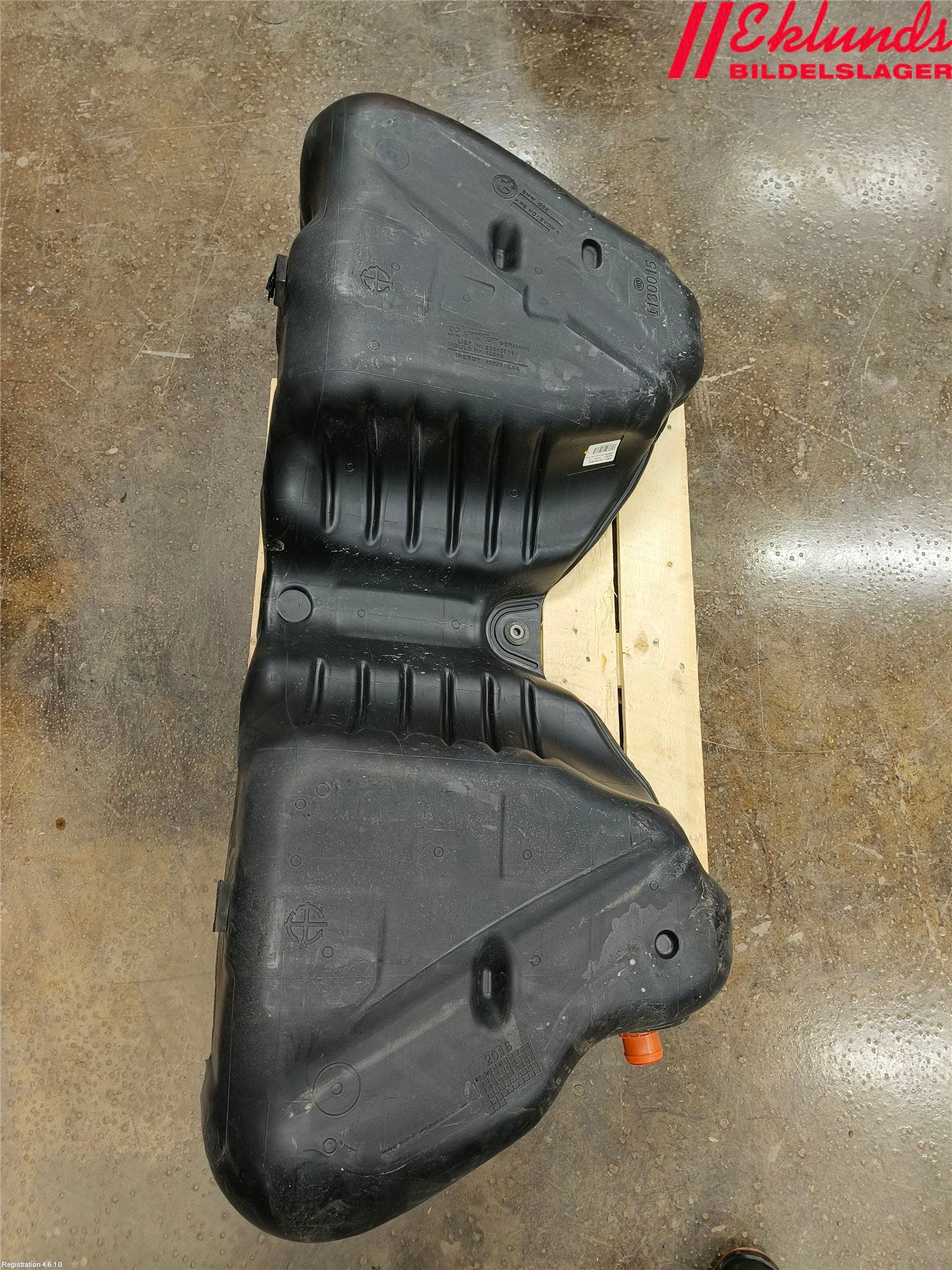 BMW 5 G30/G31/F90 17-23 Bränsletank