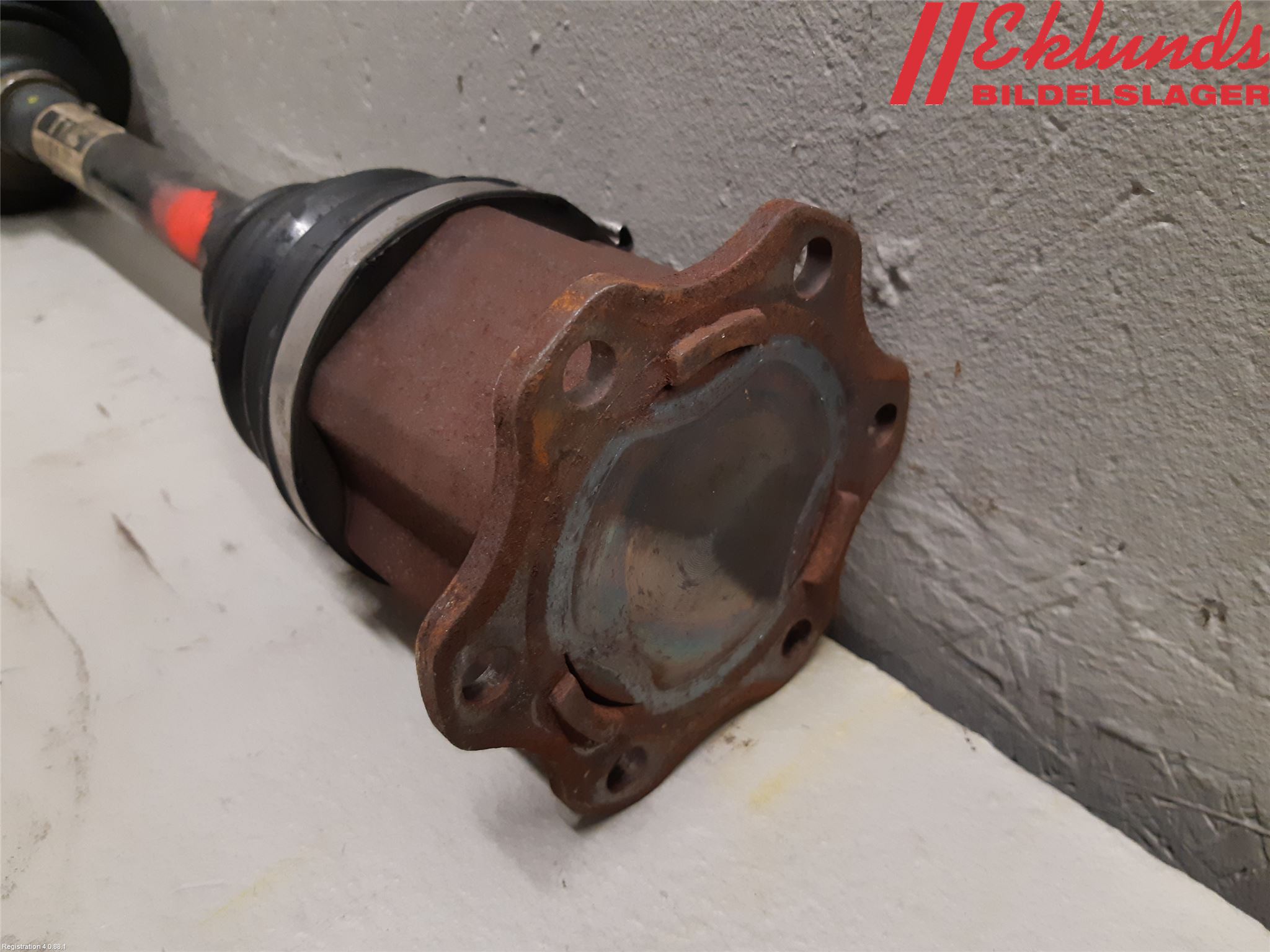 Audi A6/S6     05-11 Drivaxel Fram Vänster