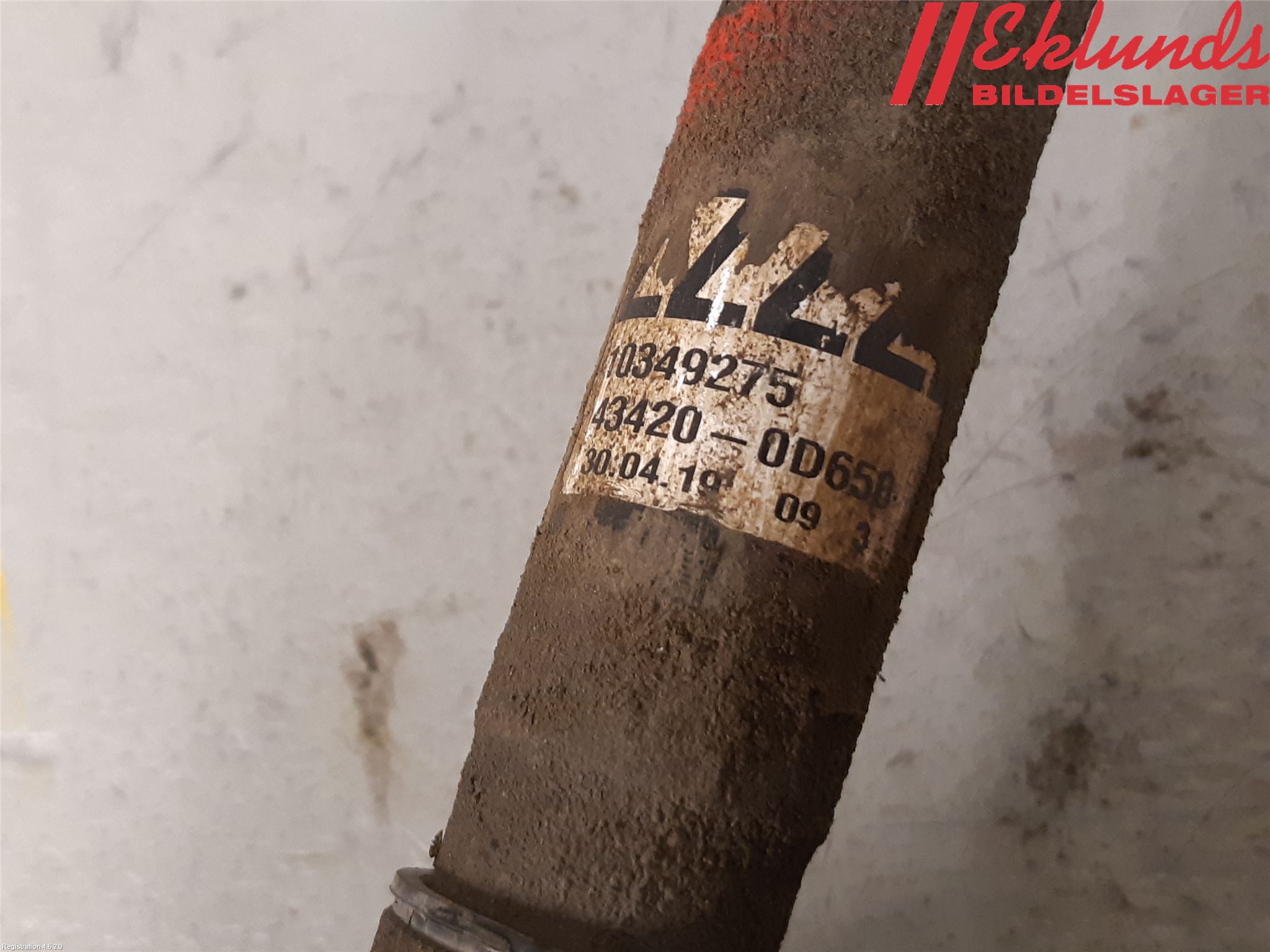 Toyota YARIS XP130 15-20 Drivaxel Fram Vänster