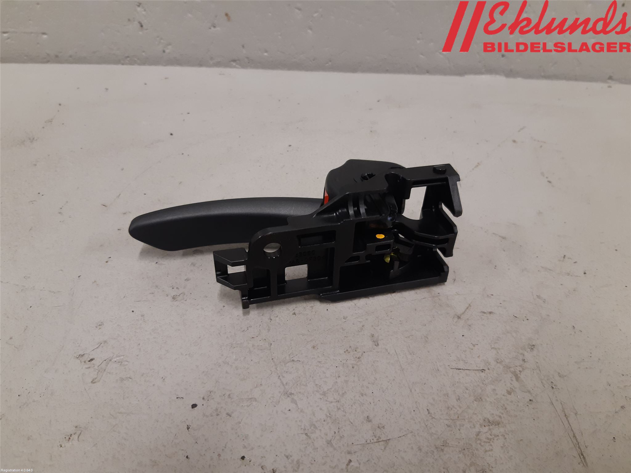 Toyota RAV4 19- Dörrhandtag Inre Vä