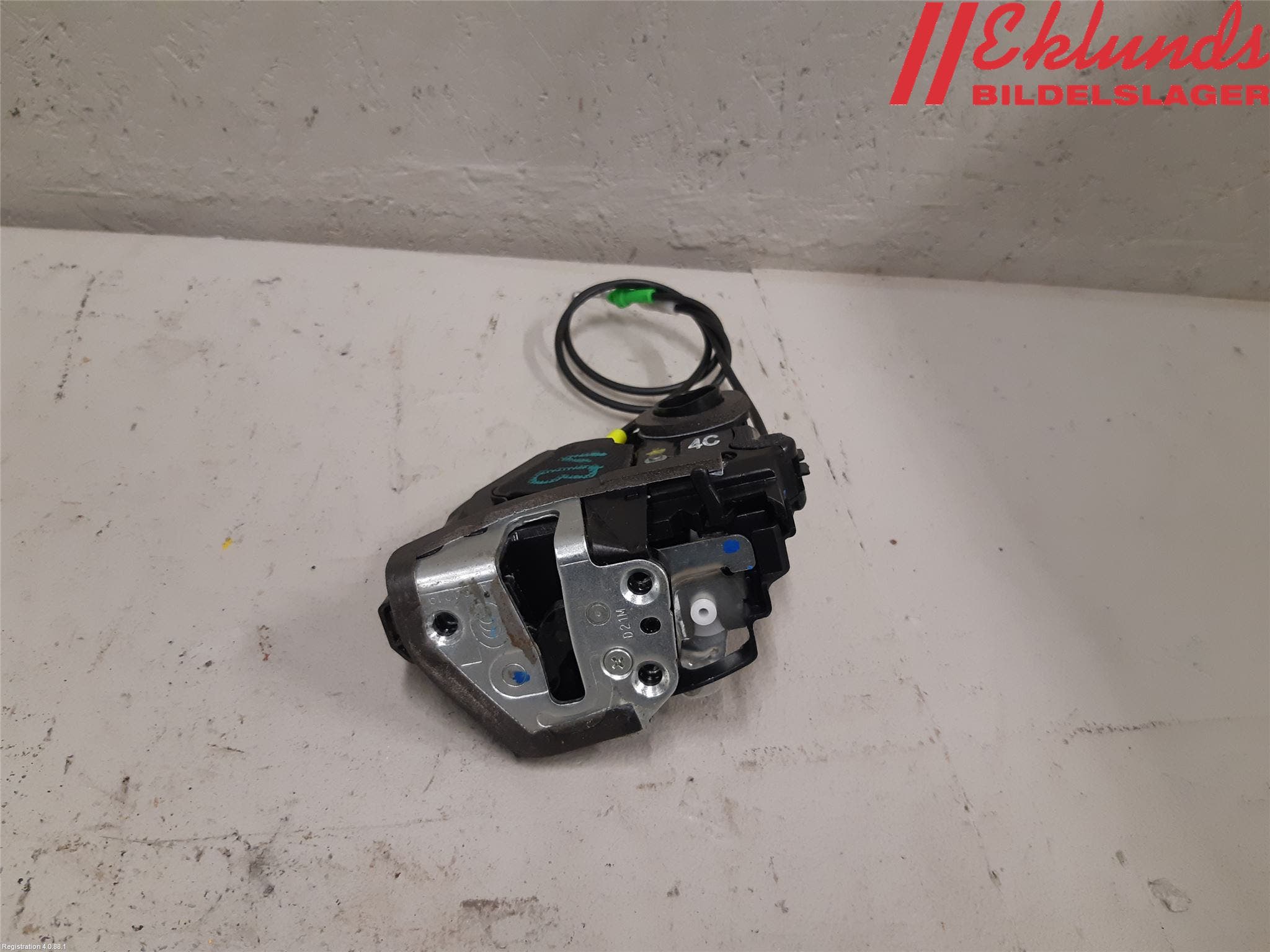 Toyota AURIS 13-19 Låskista-Dörrlås