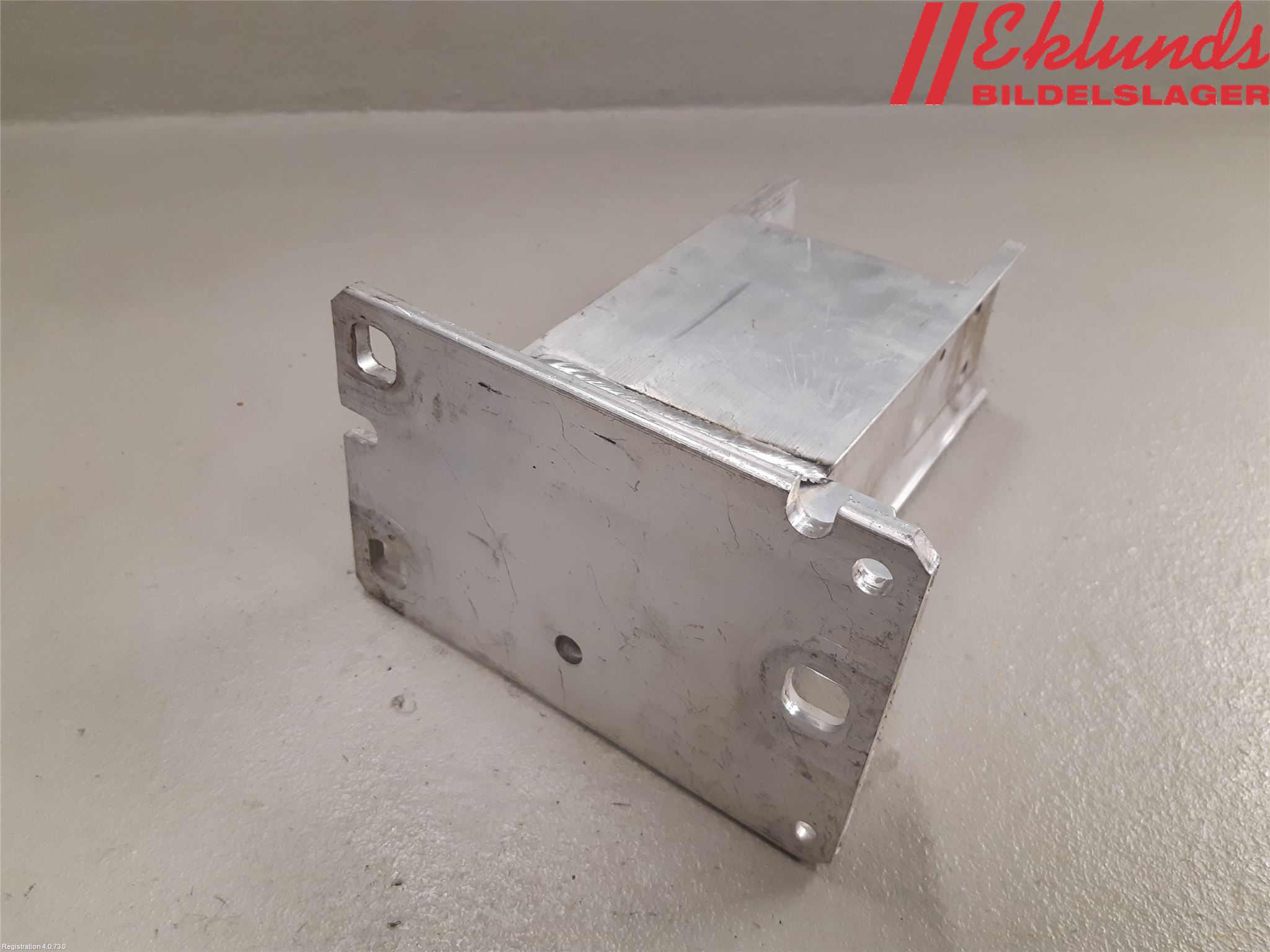 Audi A4/S4 08-11 Stötfångarbärjärn Fram