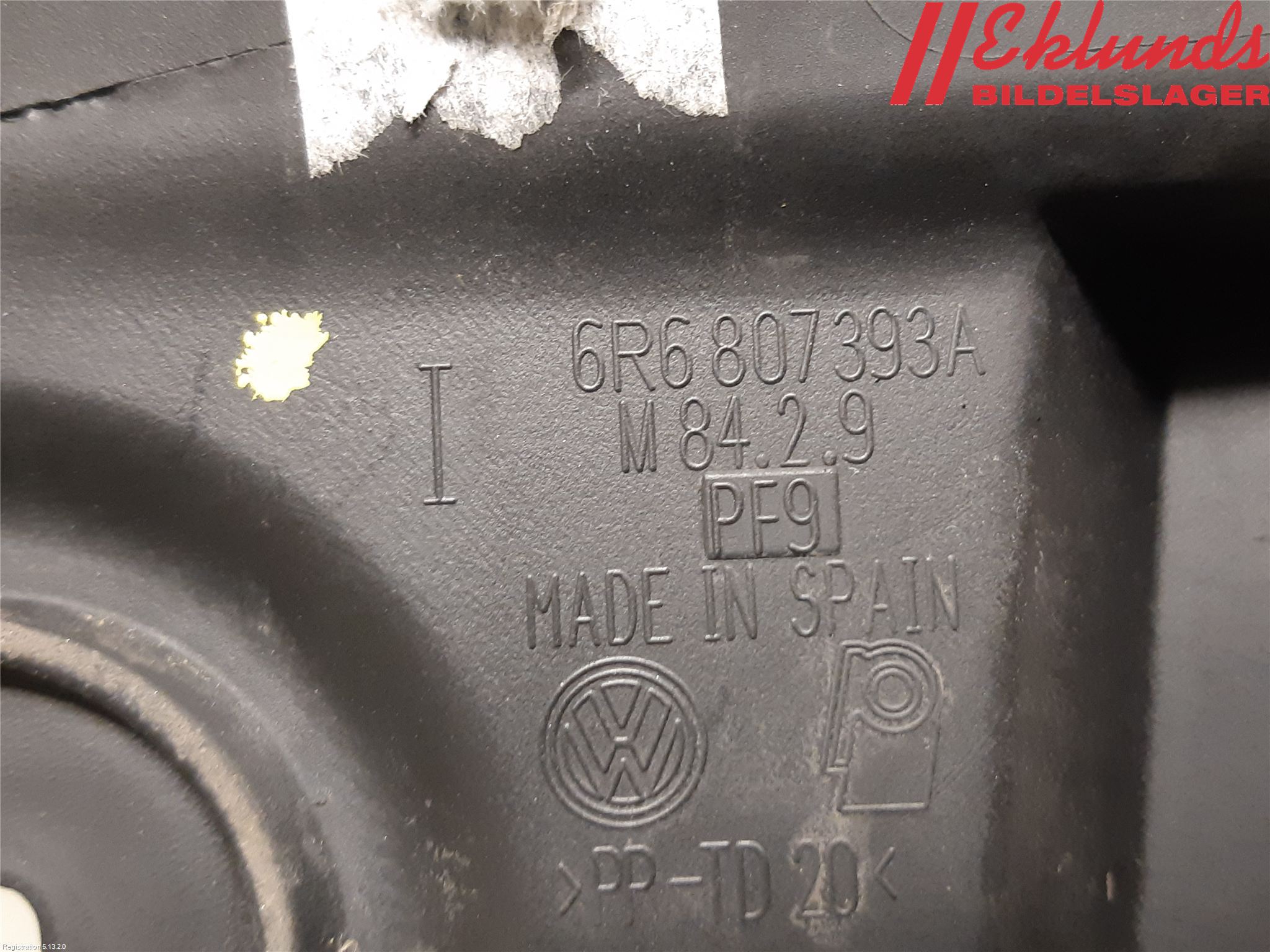 Volkswagen VW POLO 10-17 Stötfångarfäste Bak Vä