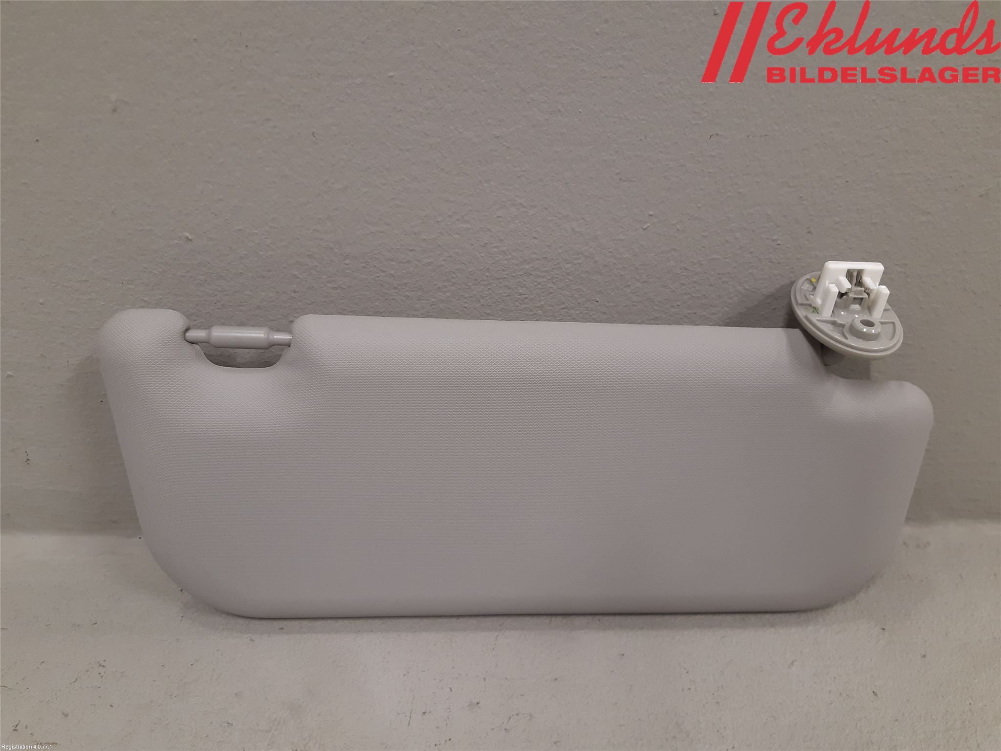 Toyota RAV4 19- Solskydd