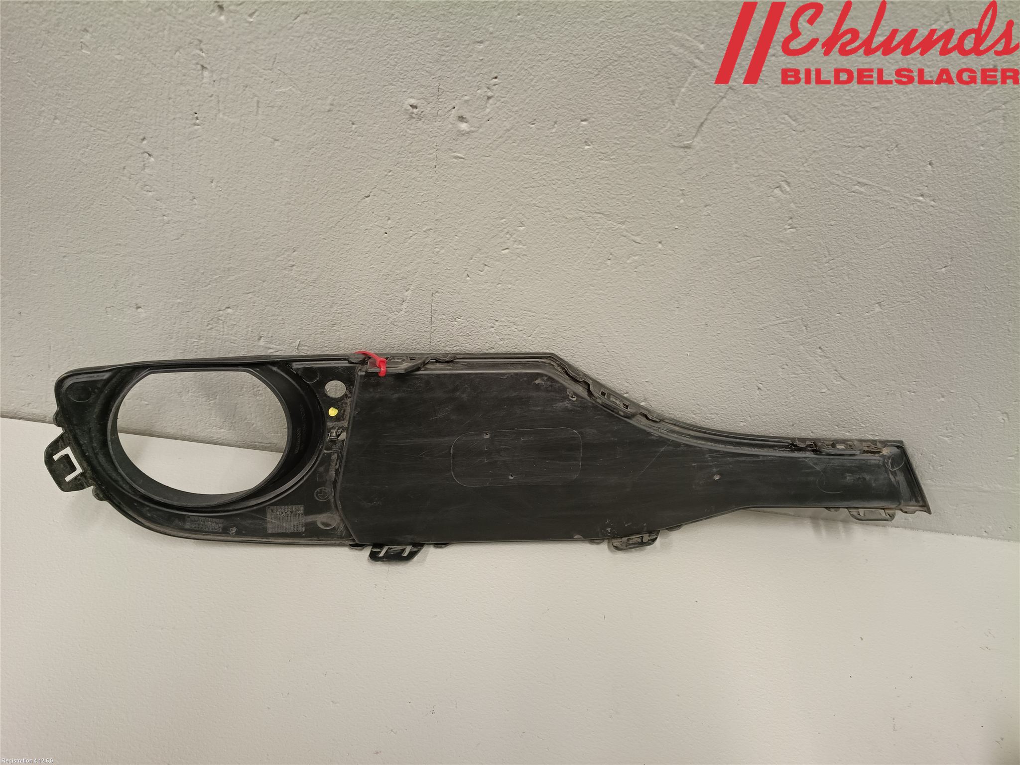 BMW 3 F30/F31/F80 12-19 Dimljussarg Fram