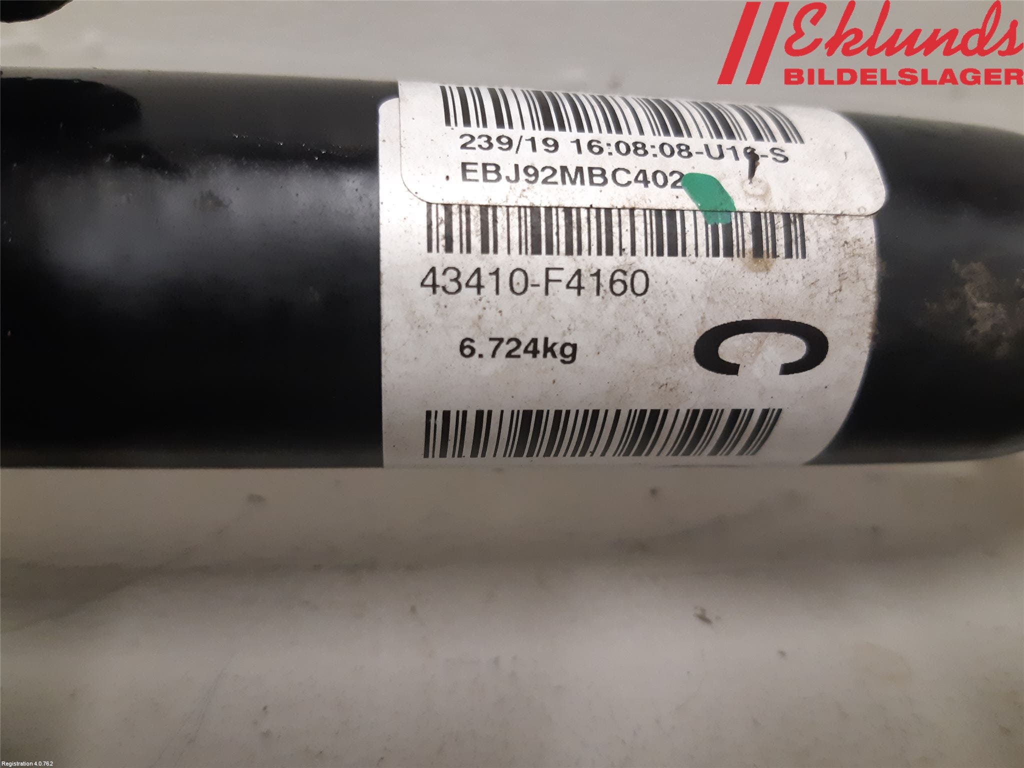 Toyota C-HR 16-23 Drivaxel Fram Höger