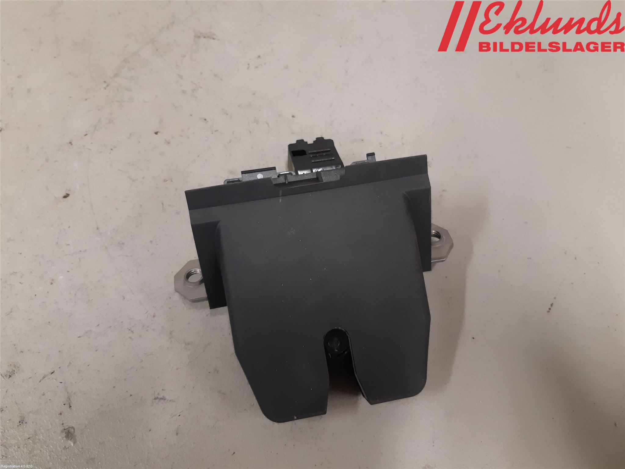 Volvo V40 12-19 Låskista Baklucka