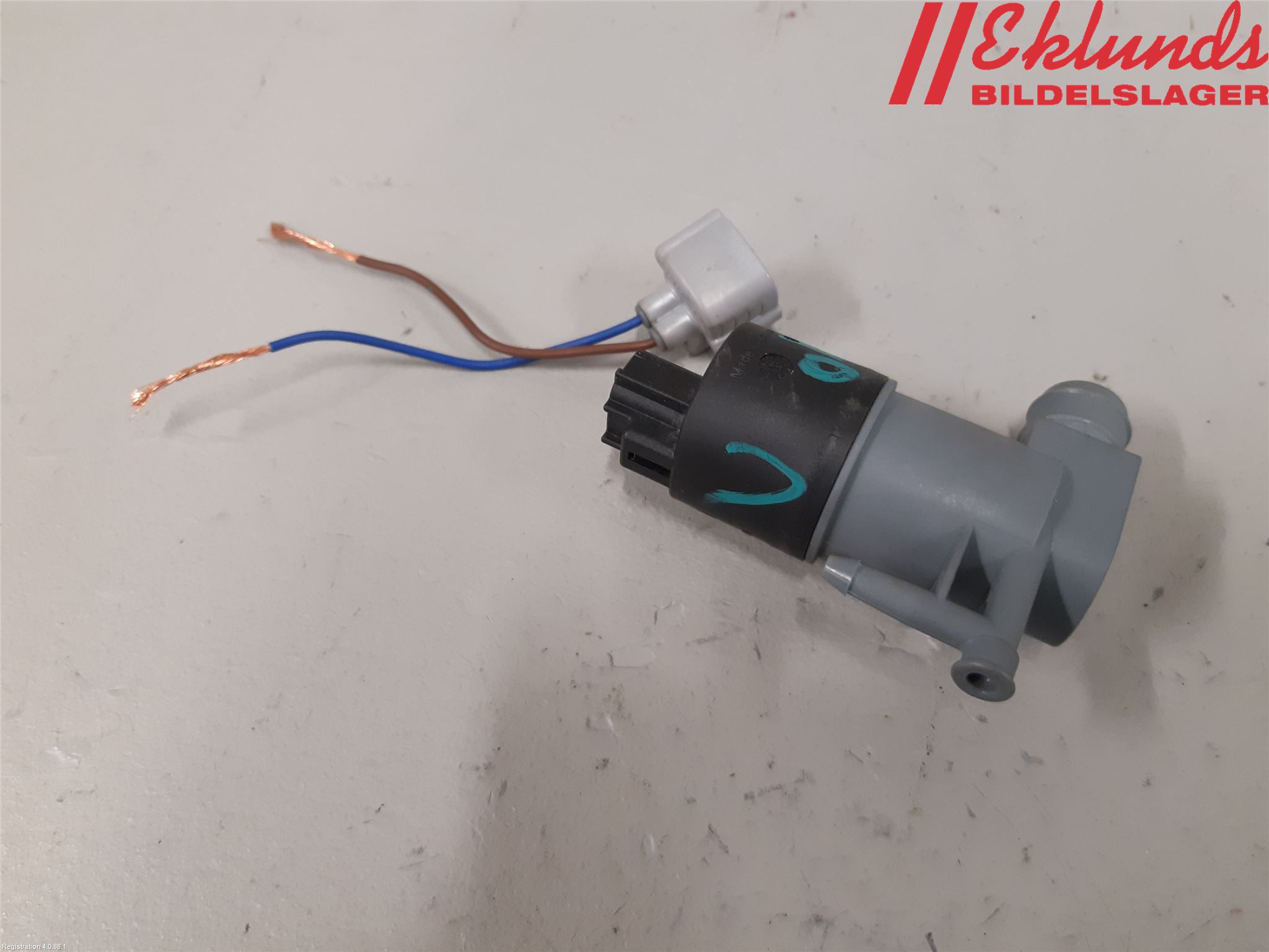Toyota YARIS XP130 15-20 Spolarpump Vindruta