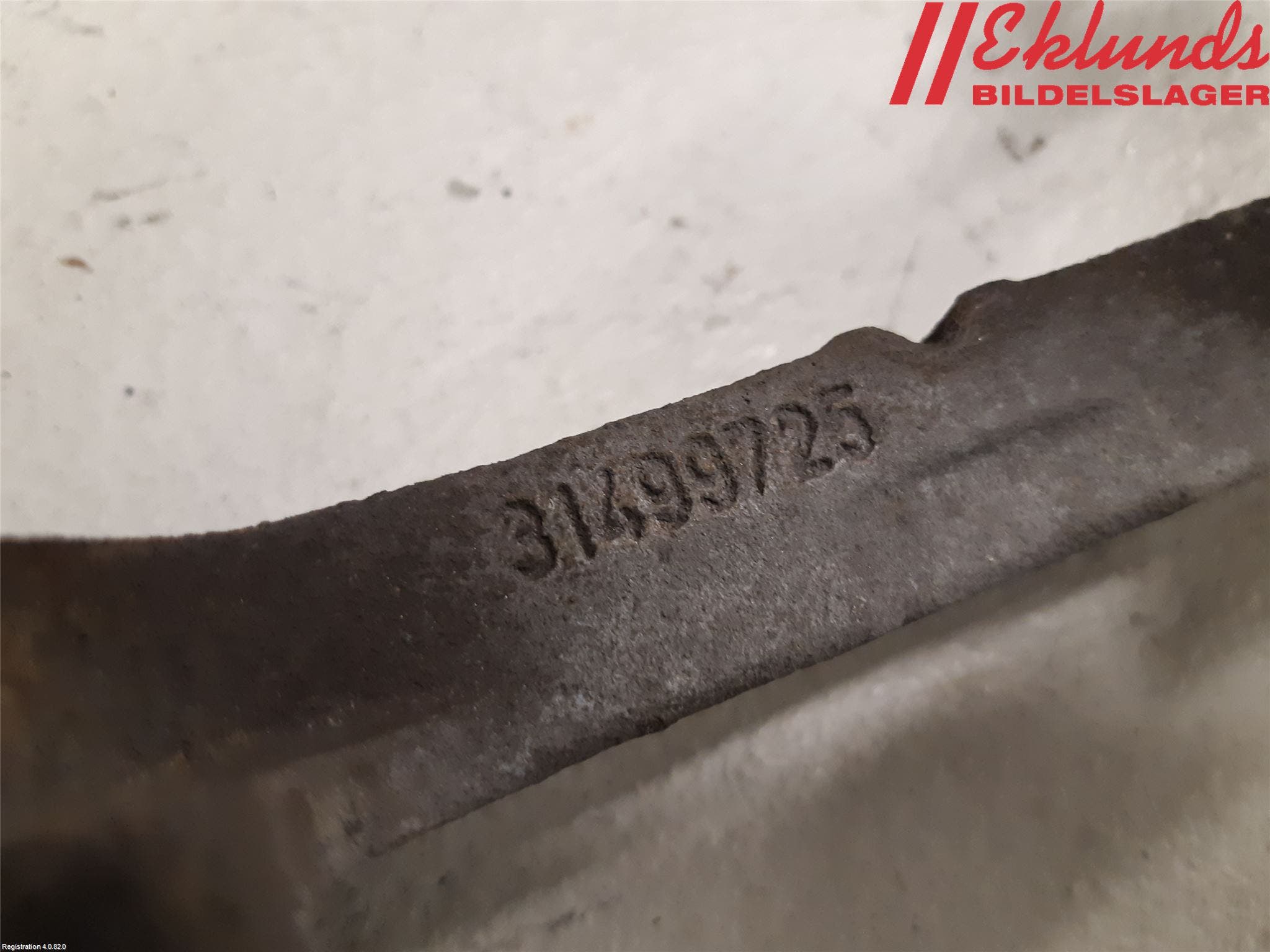 Volvo V90 CROSS COUNTRY 17->> Bromsokshållare