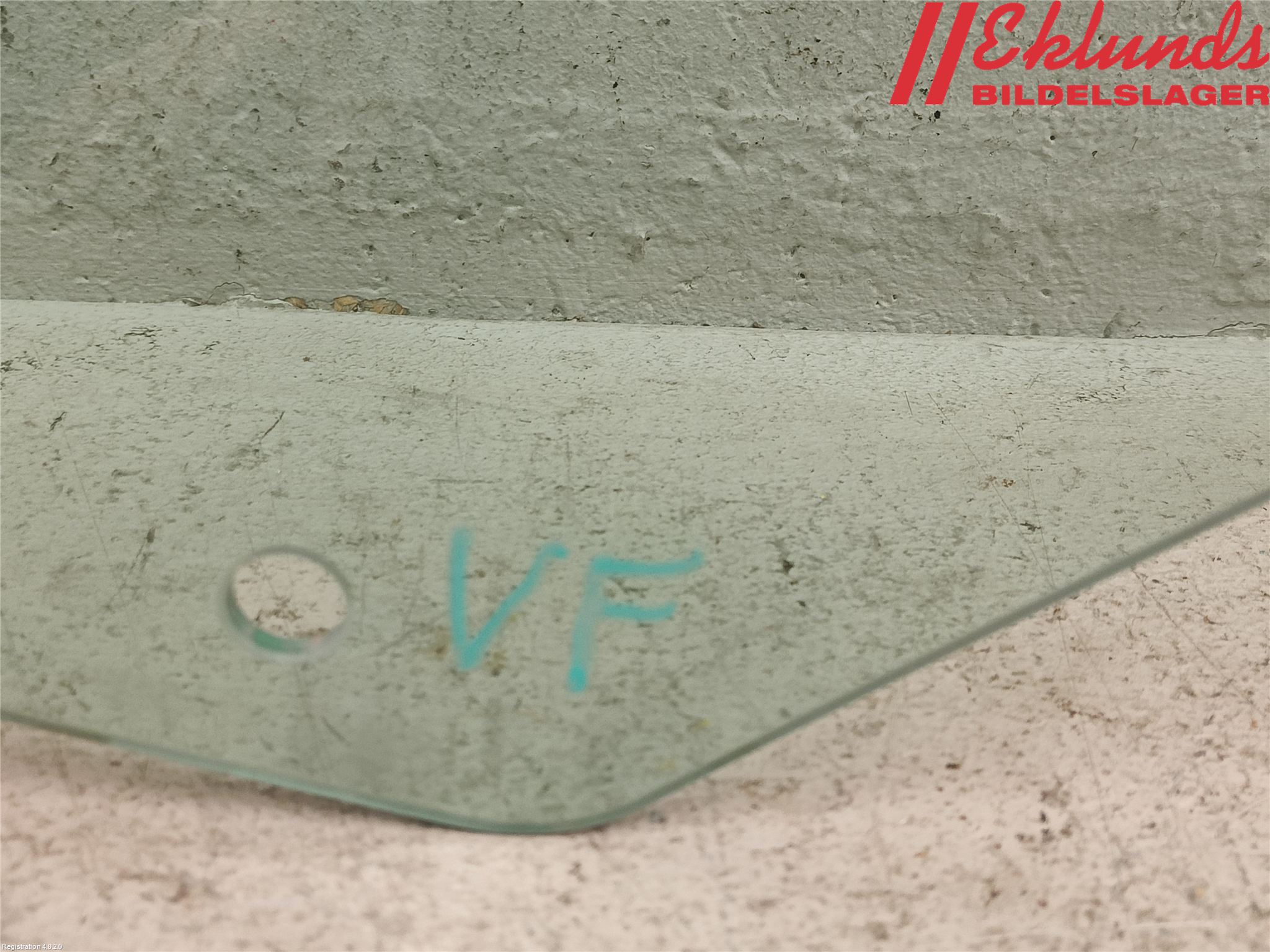 Volvo XC90/RECHARGE 16- Dörruta Fram Vänster