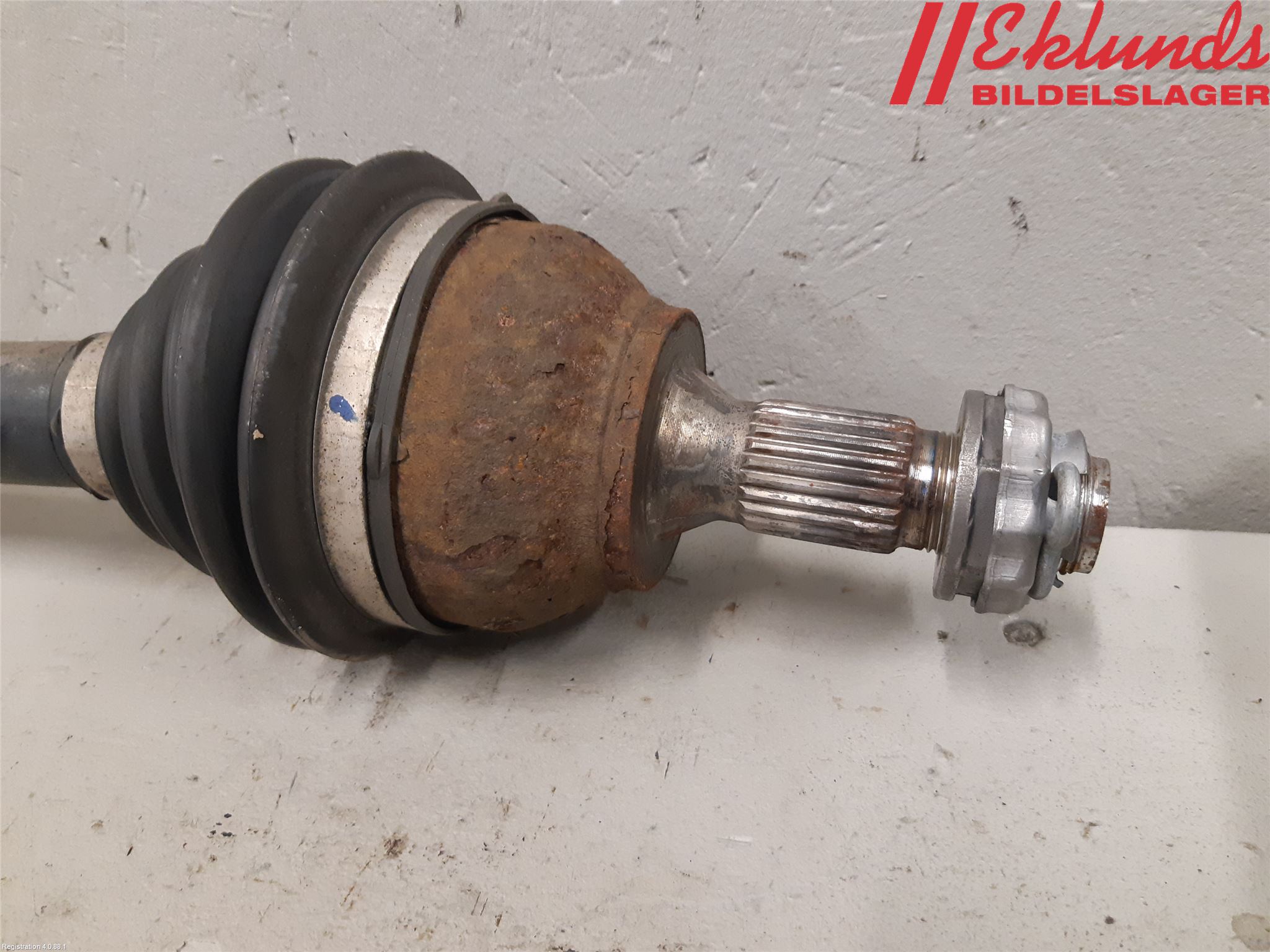 Opel CROSSLAND X 18- Drivaxel Fram Höger