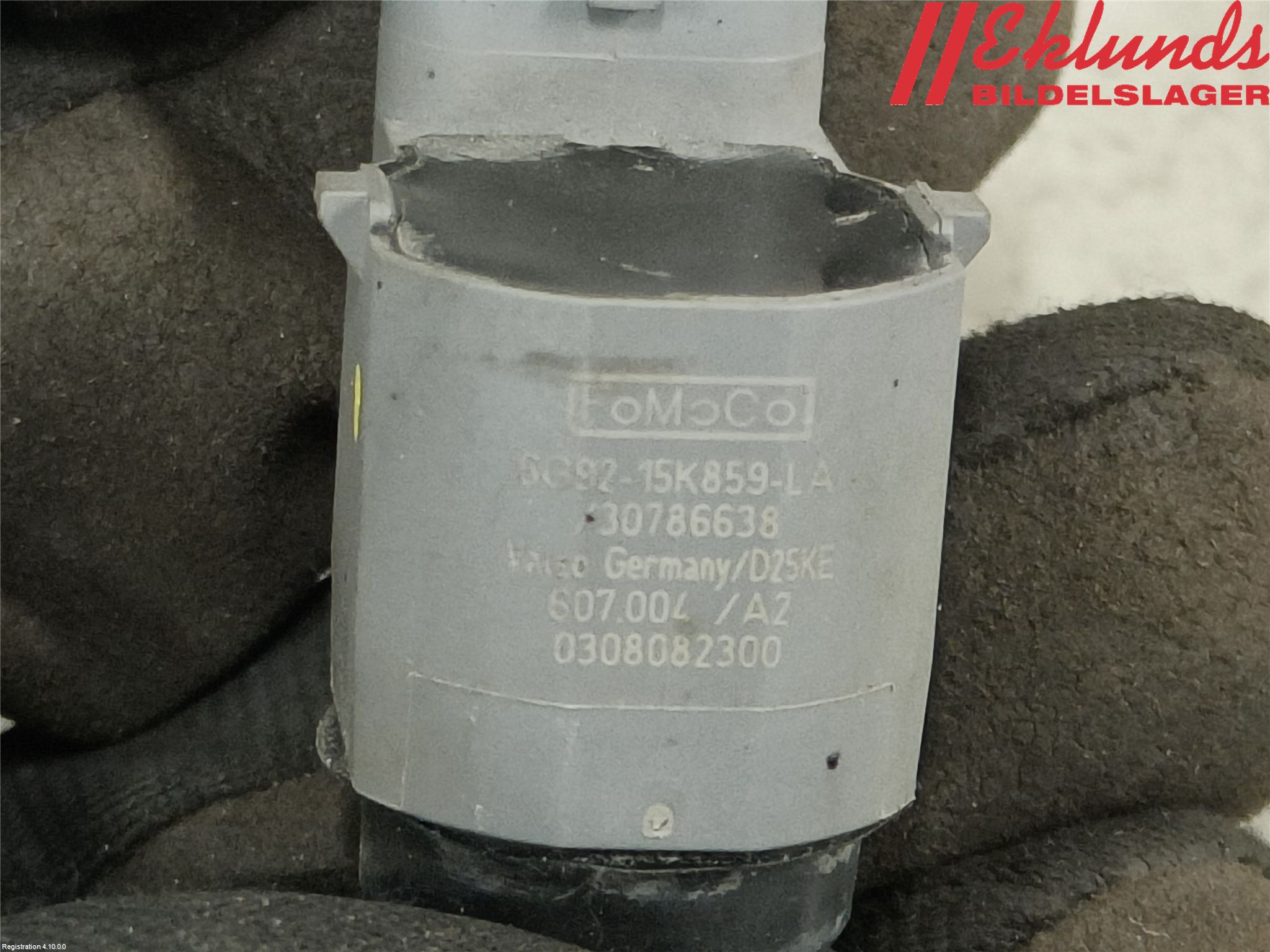 Volvo V70 08-13 Parkeringshjälp Frontsensor