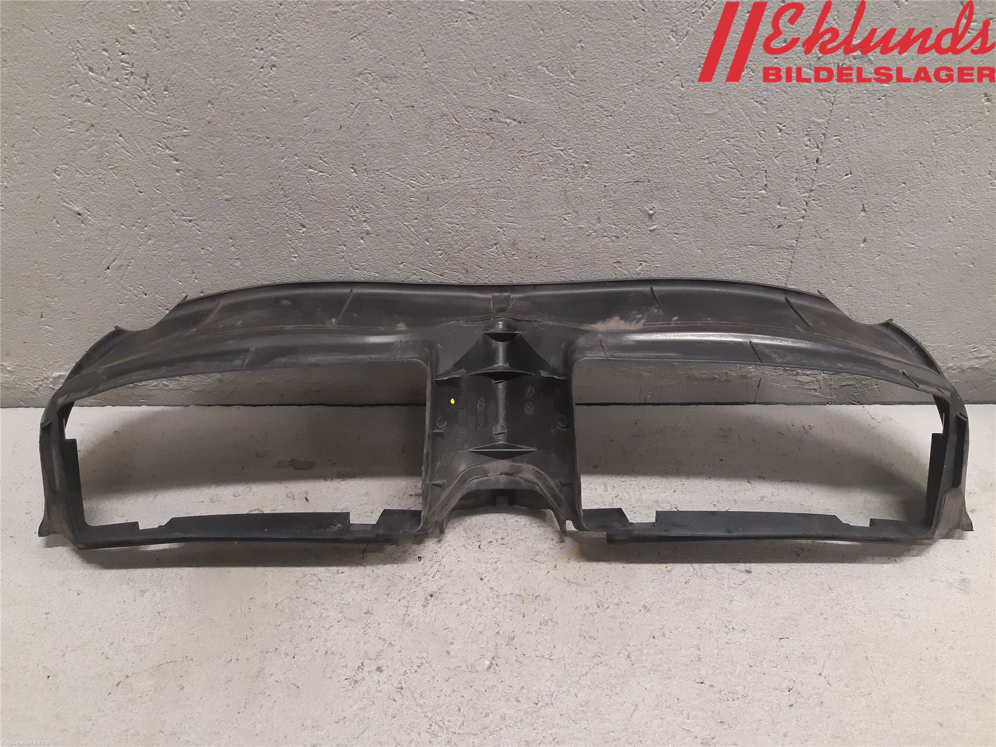 BMW 3 E90/91 SED/TOU 05-12 Deflektor Plåt-Plast Kylning