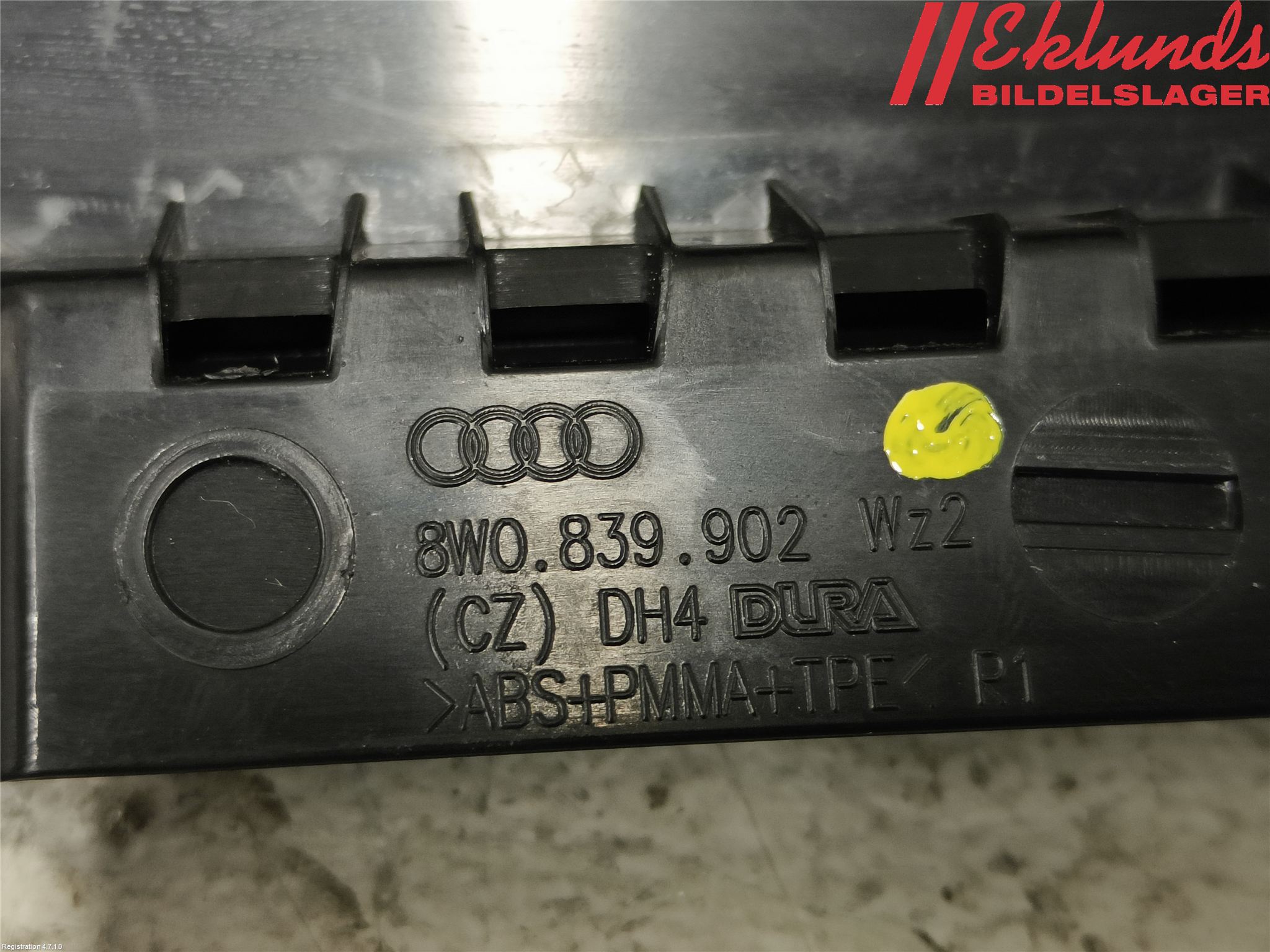 Audi A4/S4 B9 16-19 Dörr Dekorlist Bak Hö
