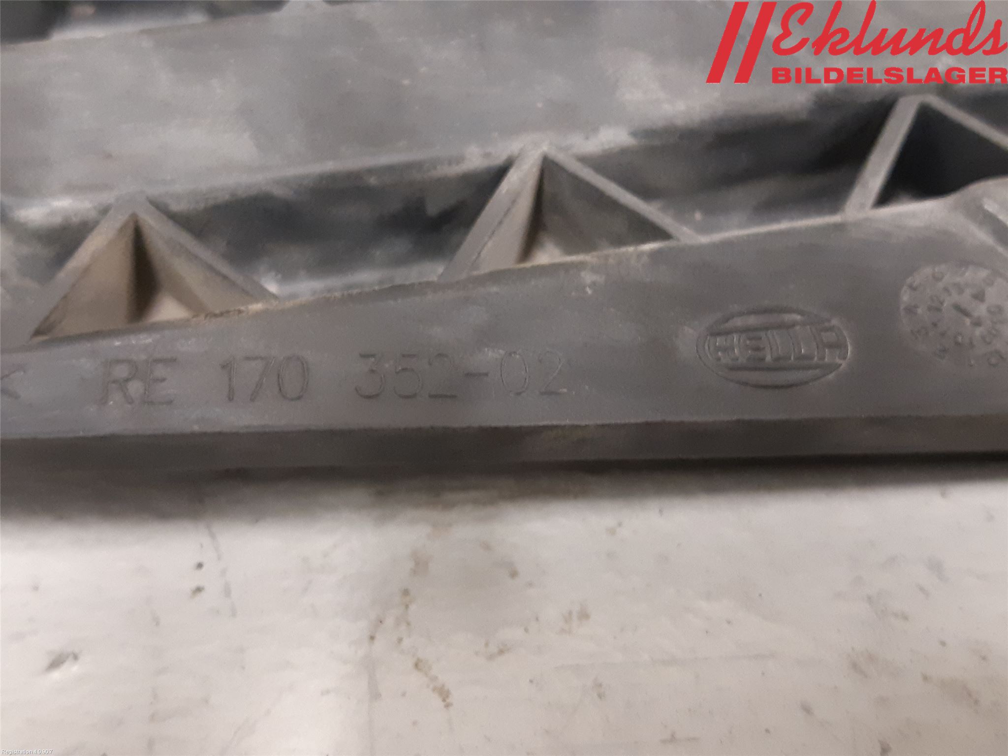 Skoda OCTAVIA (1Z) 05-13 Strålkast Fästsarg