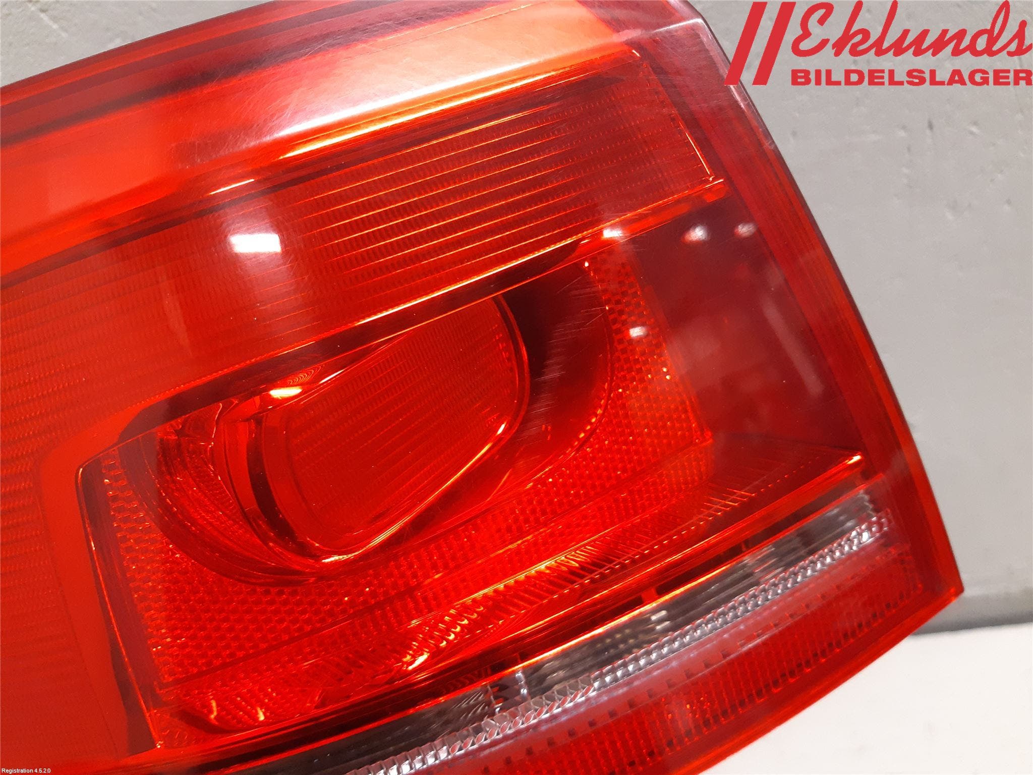 Volkswagen VW PASSAT 11-14 Bakljus Vänster