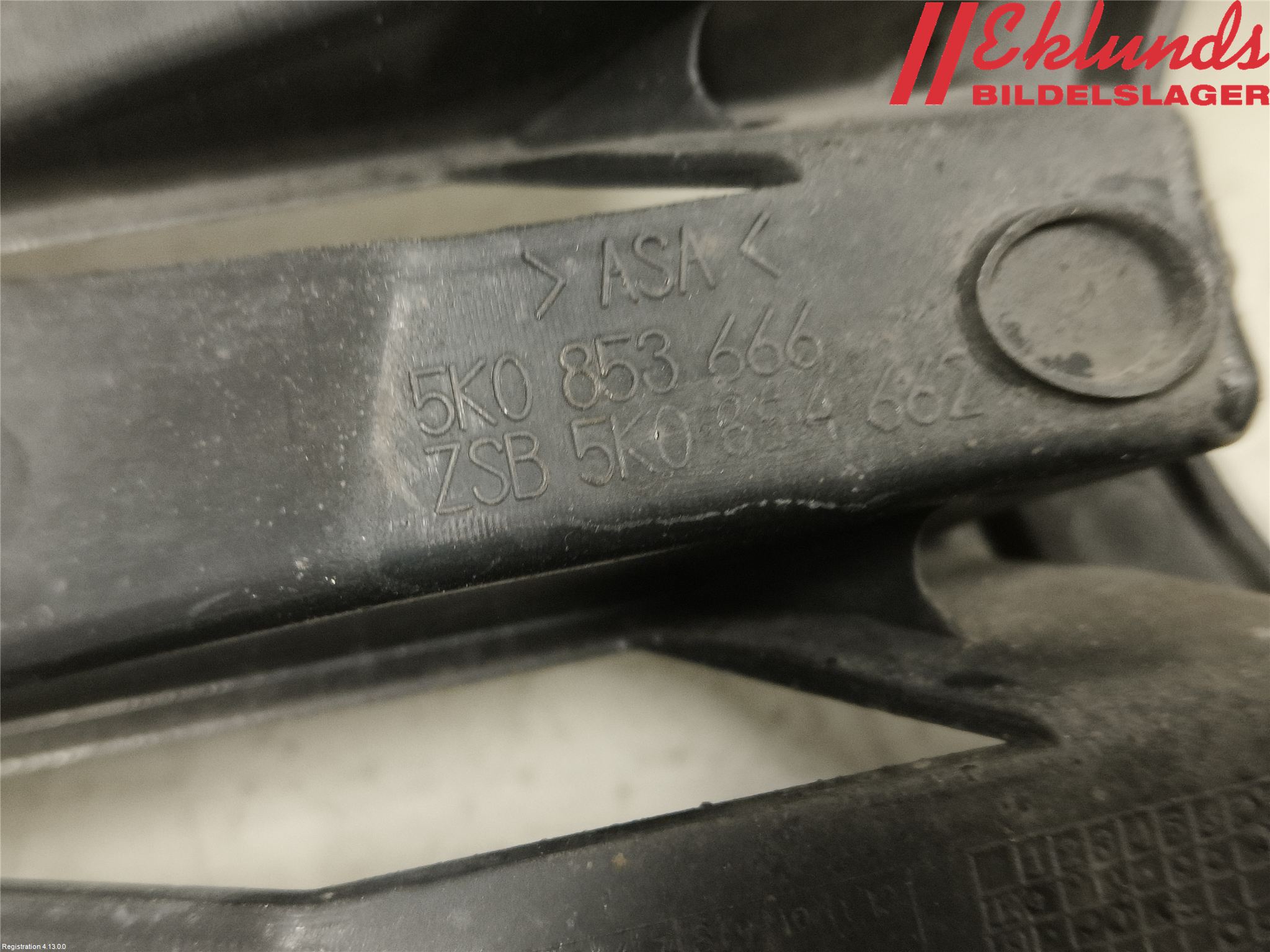 Volkswagen VW GOLF VI 09-13 Dimljussarg Fram