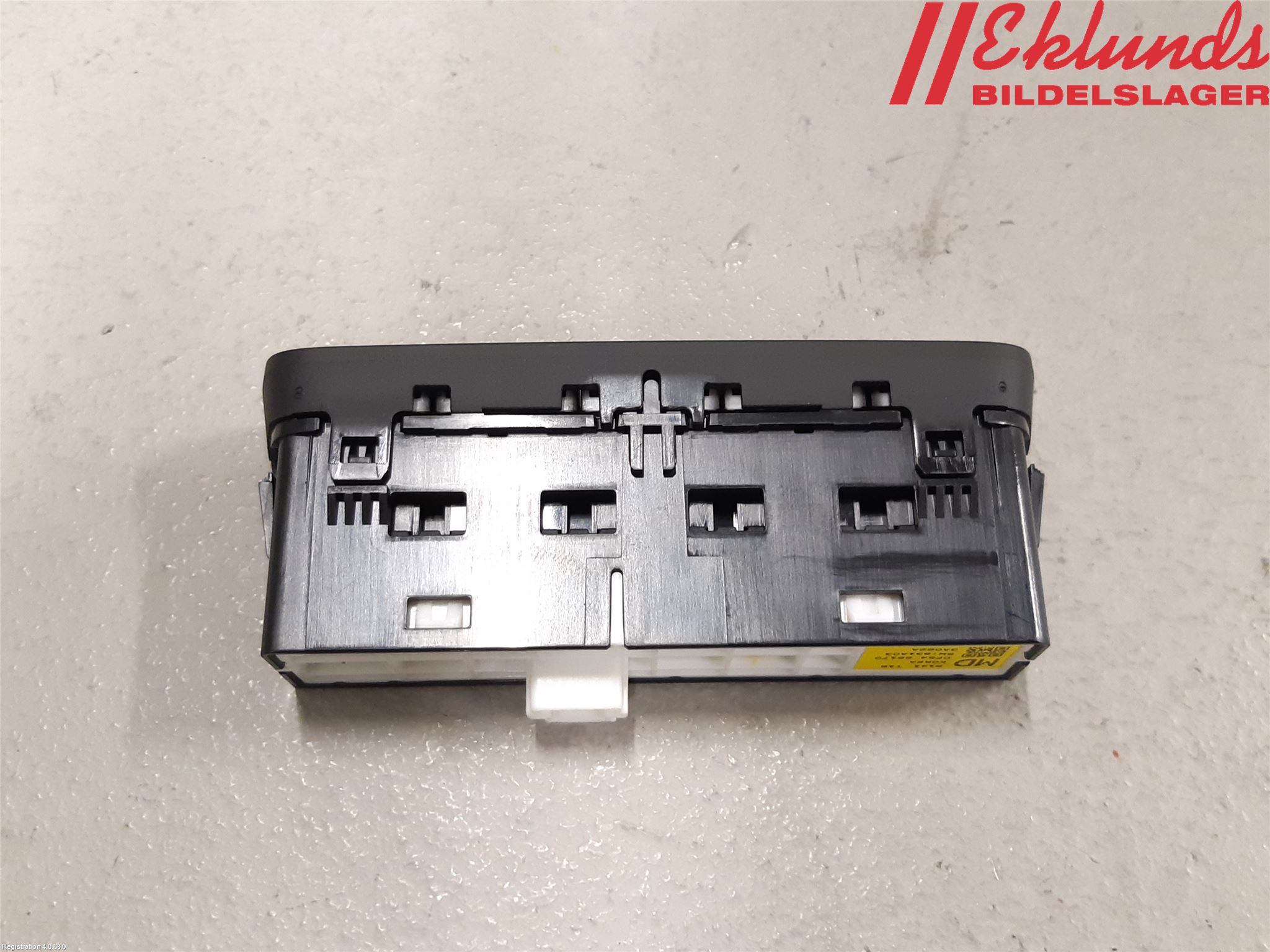 Mazda CX-30 20- Strömställare Multifunktion