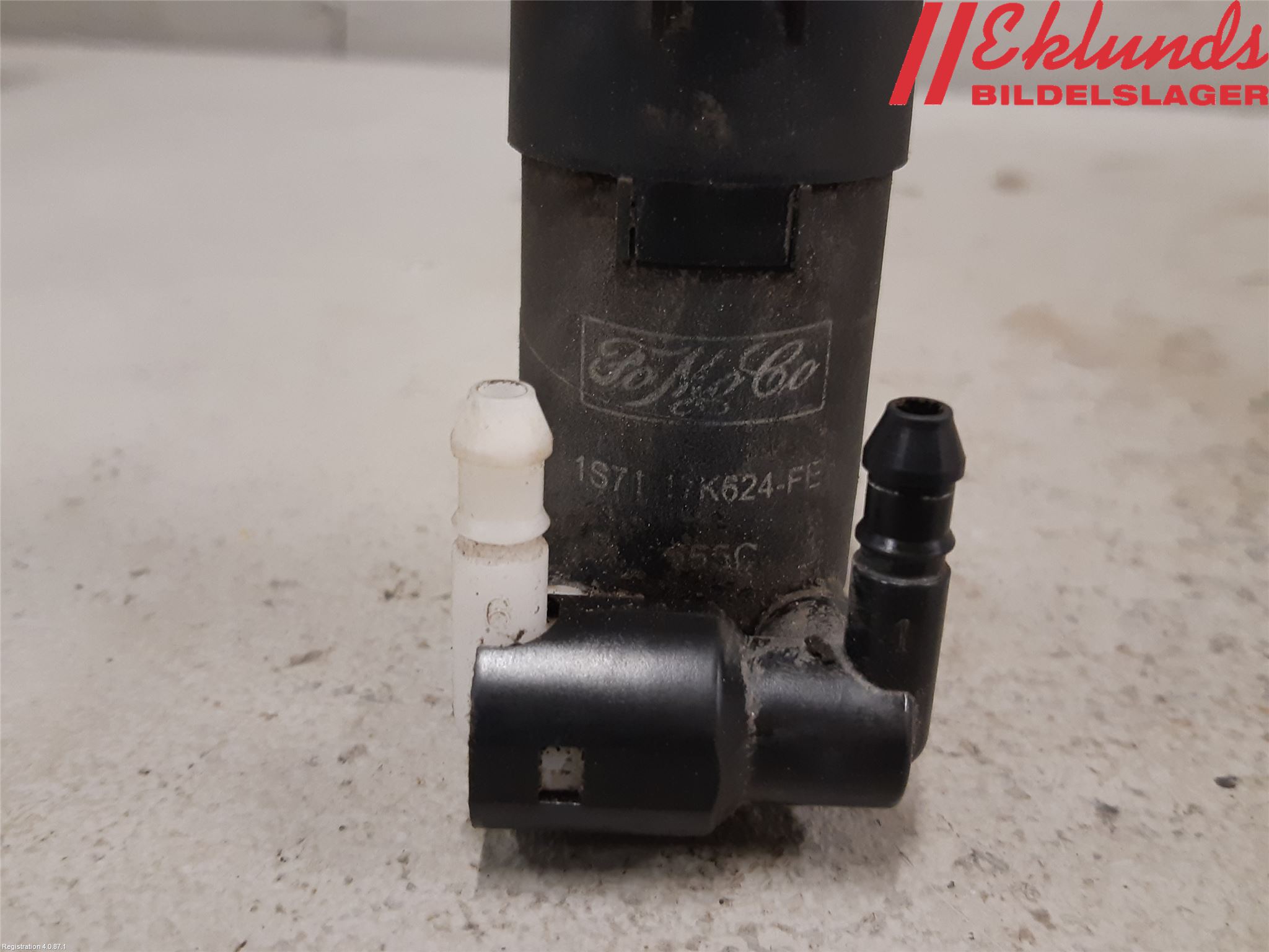 Volvo XC70 14-16 Spolarpump Vindruta