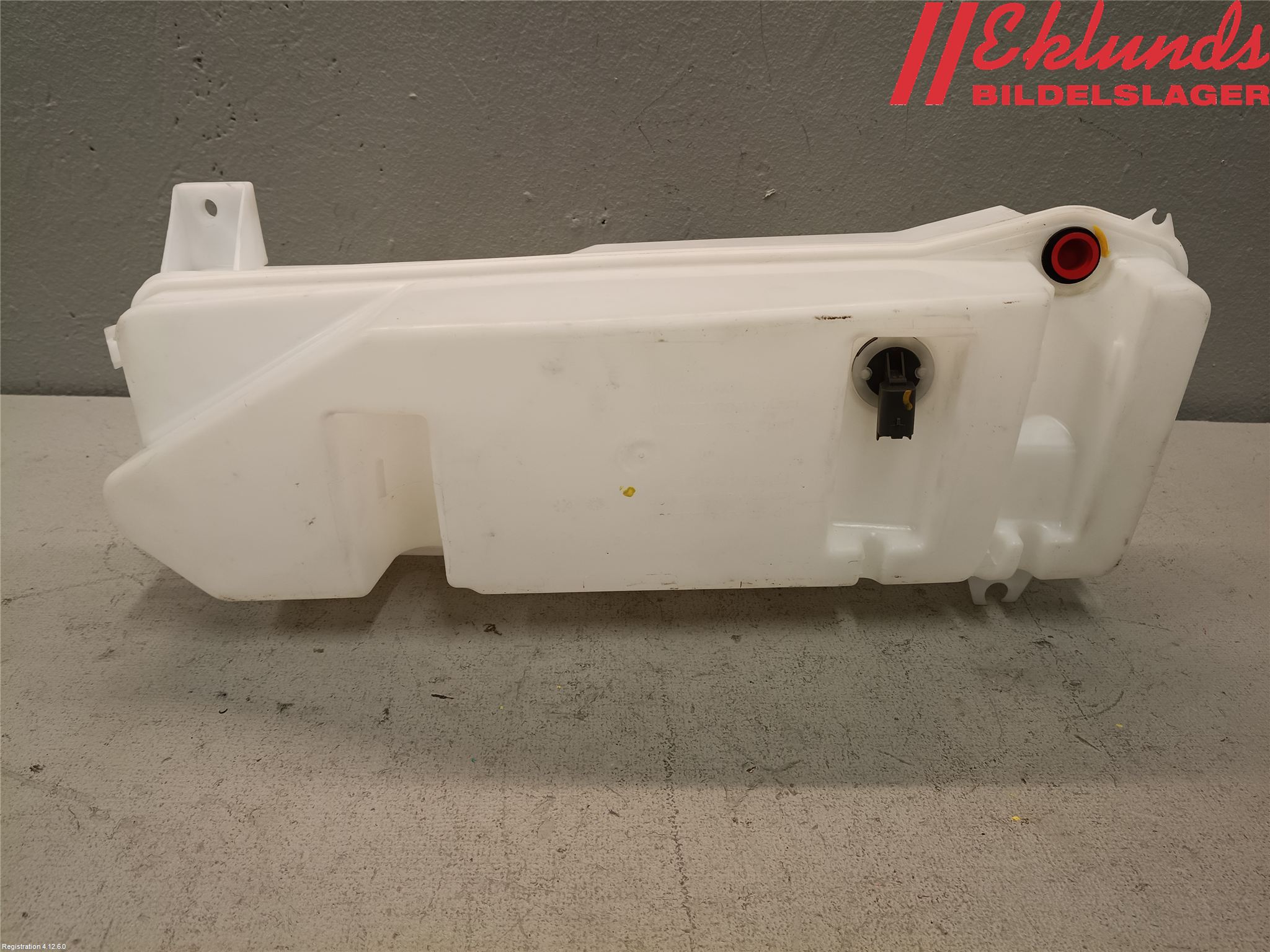 Toyota PROACE II 16- Spolartank Vindruta-Strål