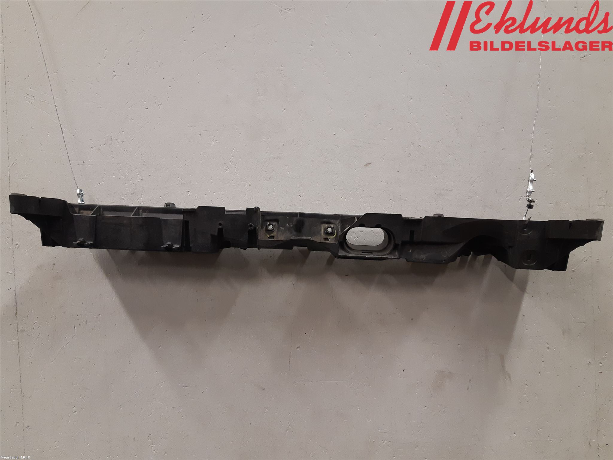 Renault CLIO IV 12-16 Front Huvlåsplåt-Balk