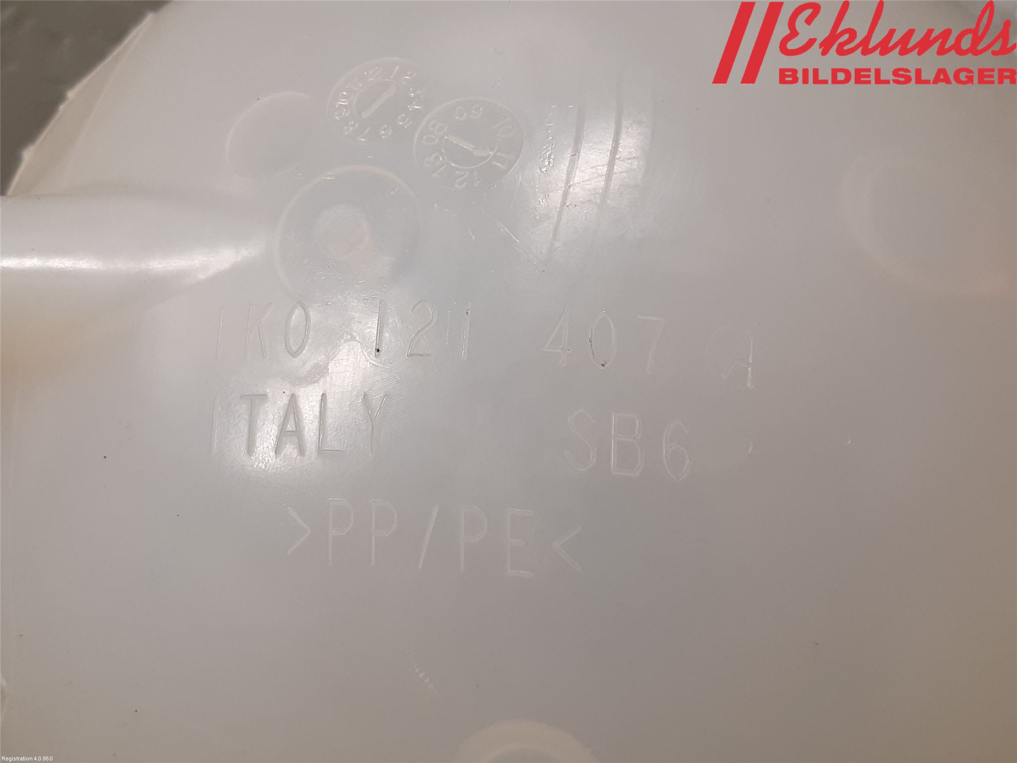 Volkswagen VW CADDY 11-15 Expansionstank