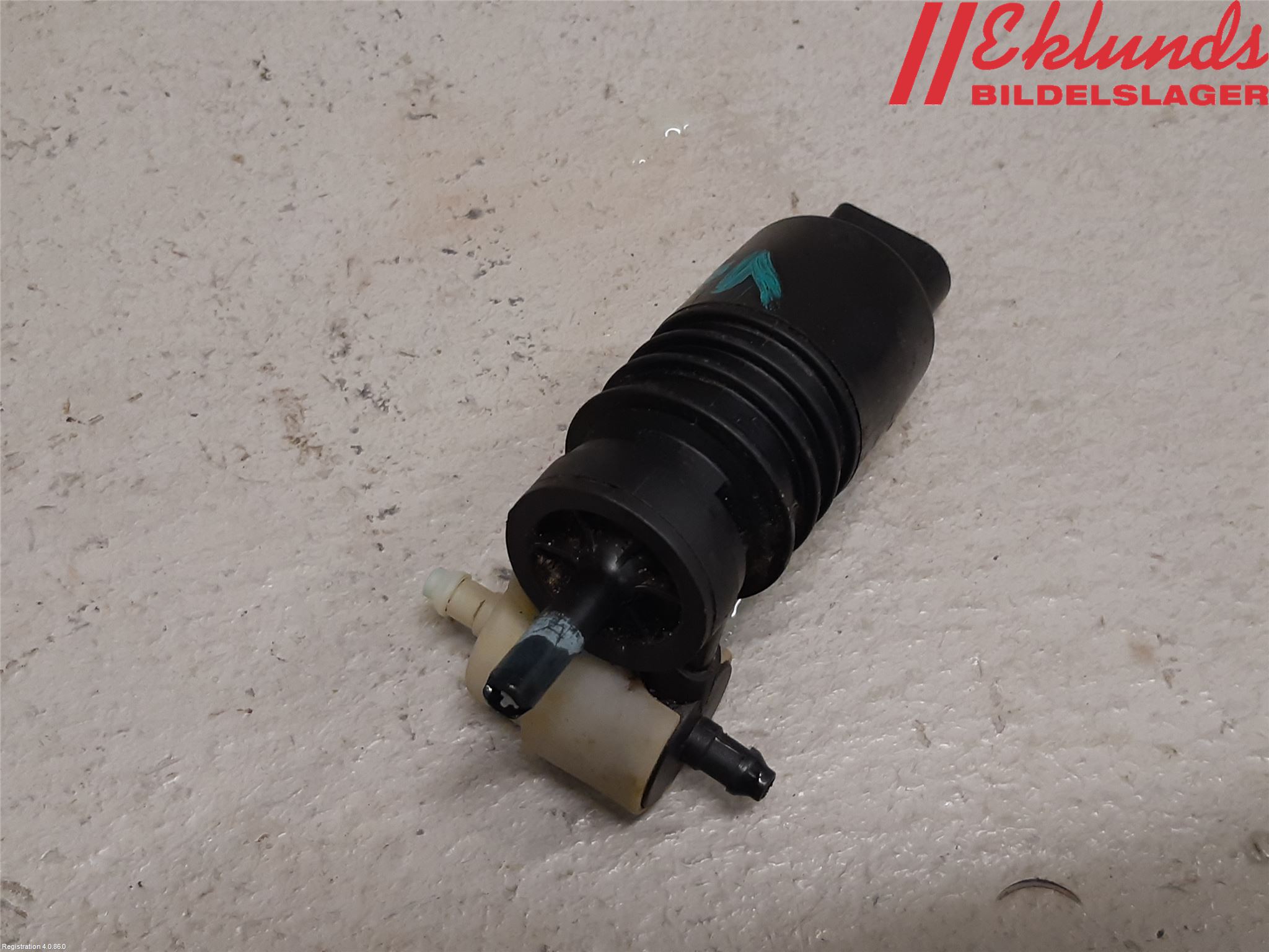 Volkswagen VW PASSAT 11-14 Spolarpump Vindruta
