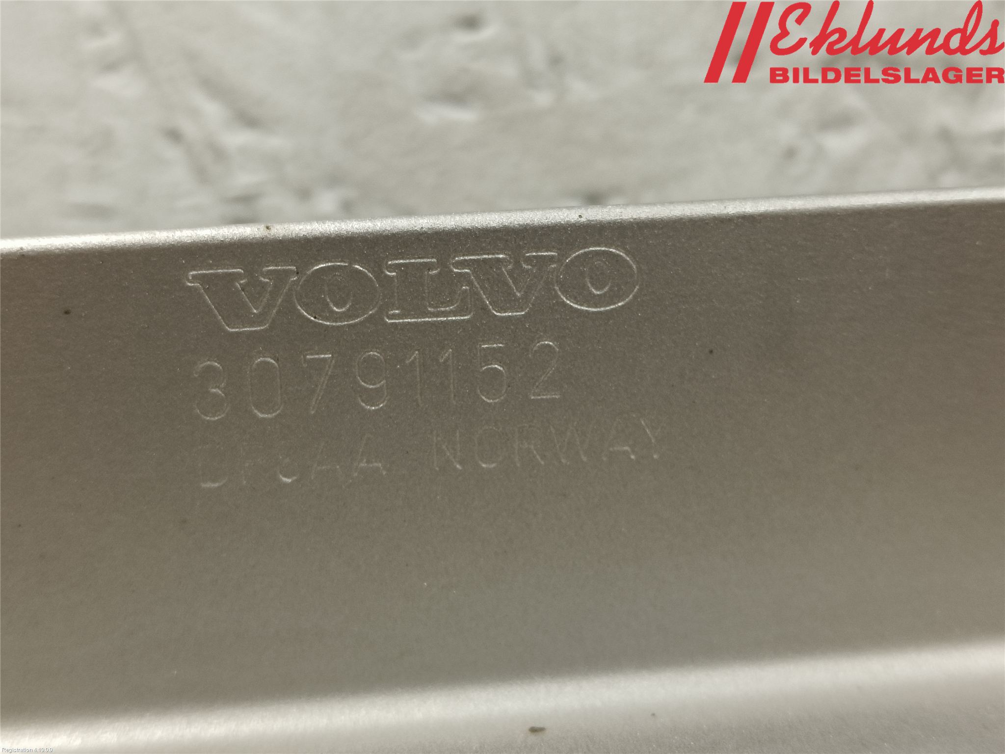 Volvo V70 08-13 Stötfångarbalk Fram