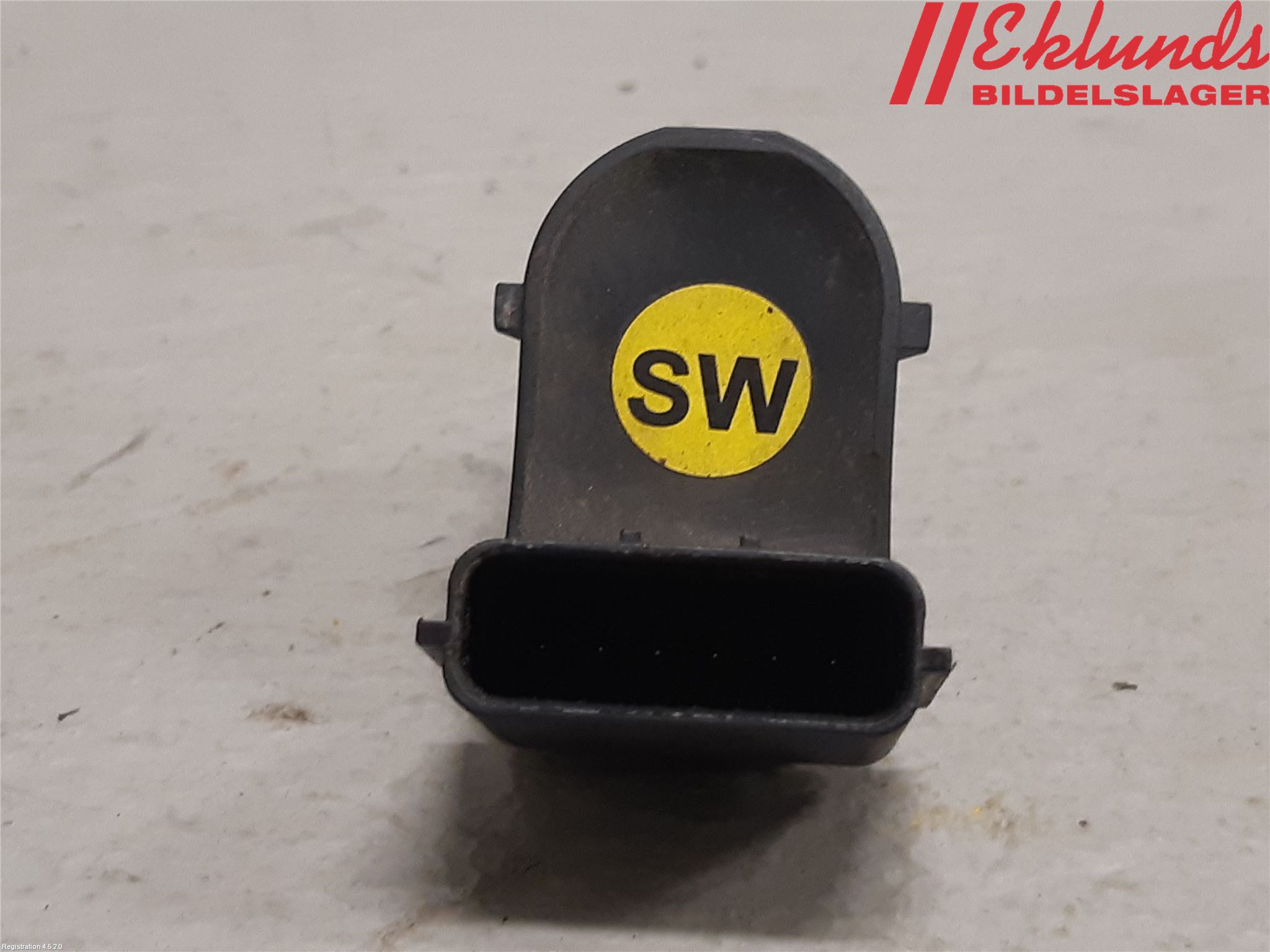 Kia OPTIMA 16-20 Parkeringshjälp Frontsensor