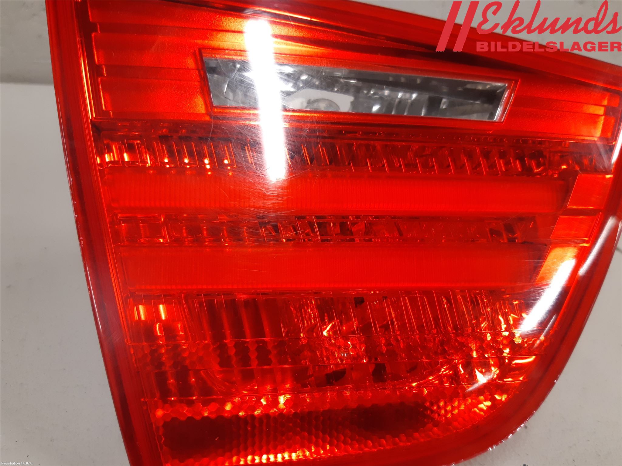 BMW 3 E90/91 SED/TOU 05-12 Bakljus Lucka Vä