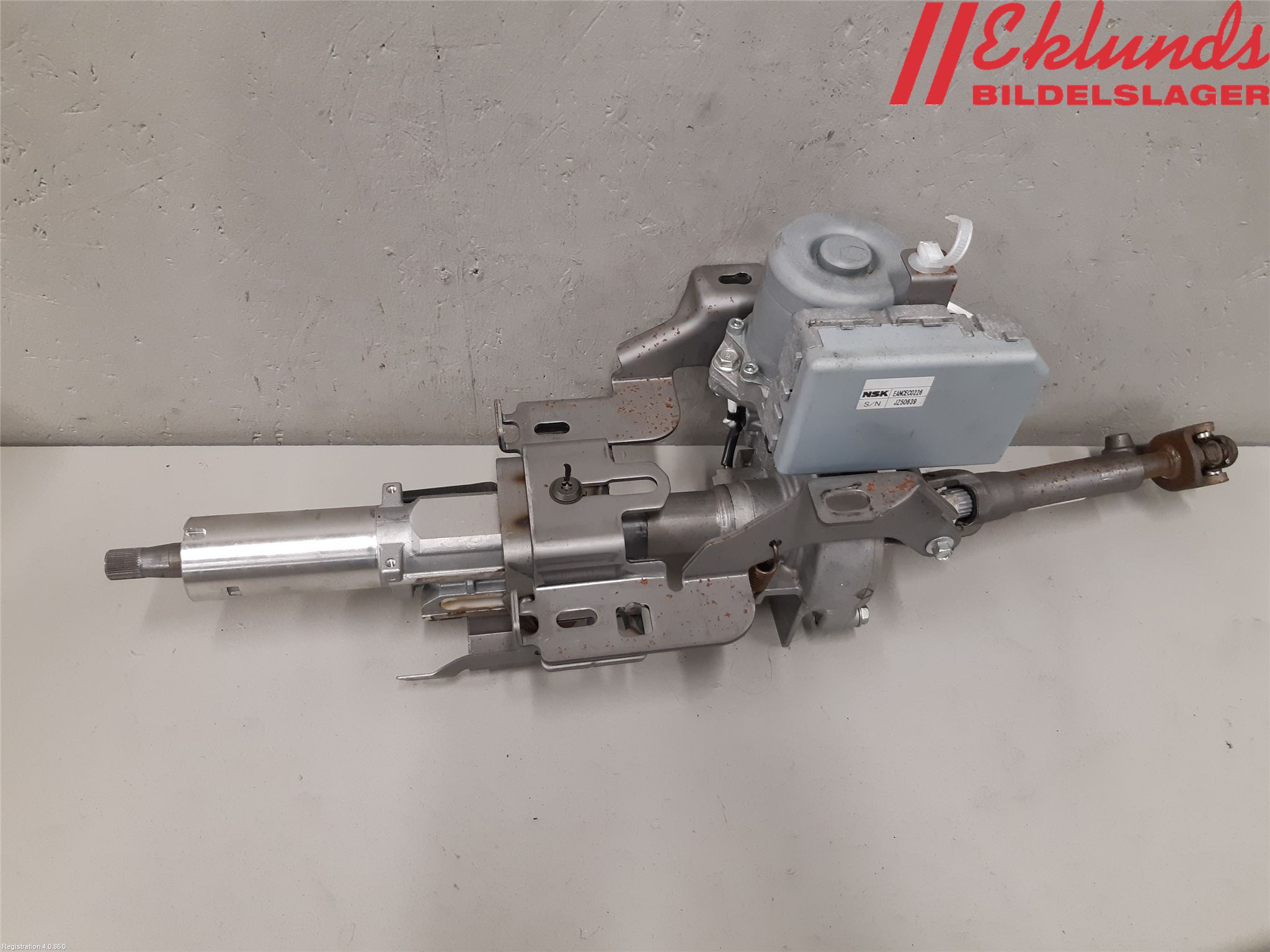 Nissan X-TRAIL 14-21 Rattaxelagg Med Inb Servo