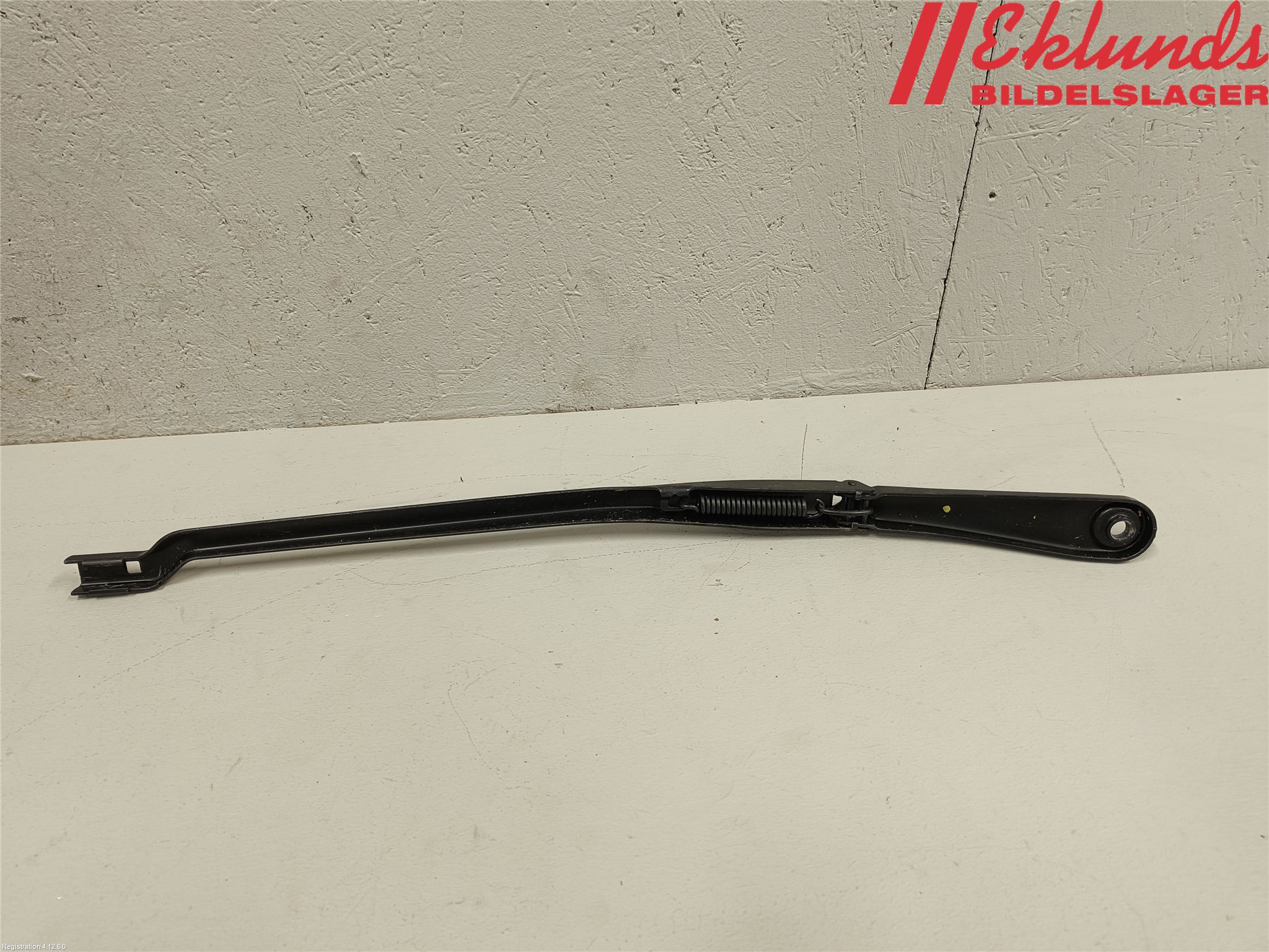 BMW 5 G30/G31/F90 17-23 Torkararm Armar Vindruta