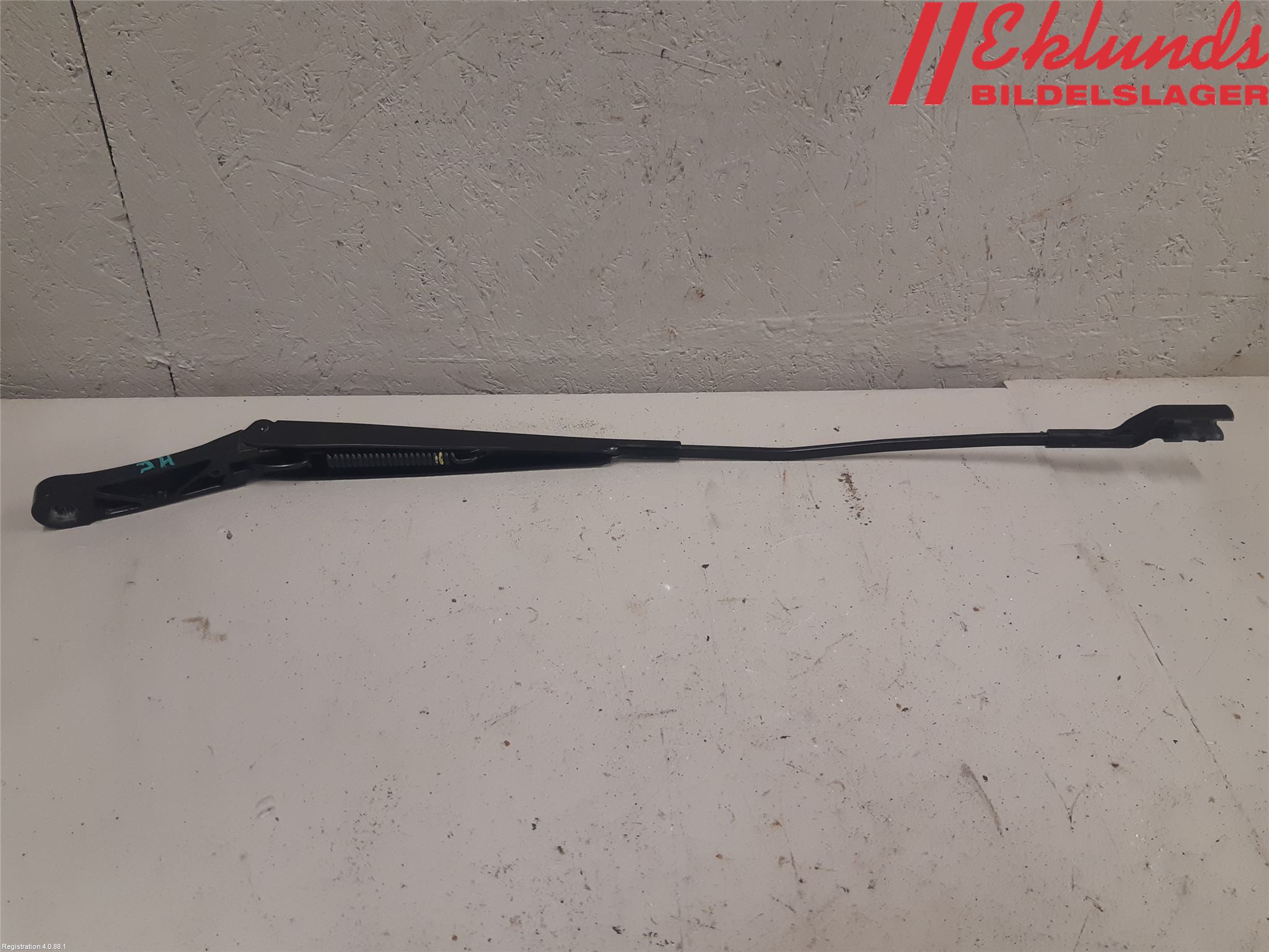 Volkswagen VW PASSAT 15-19 Torkararm Armar Vindruta