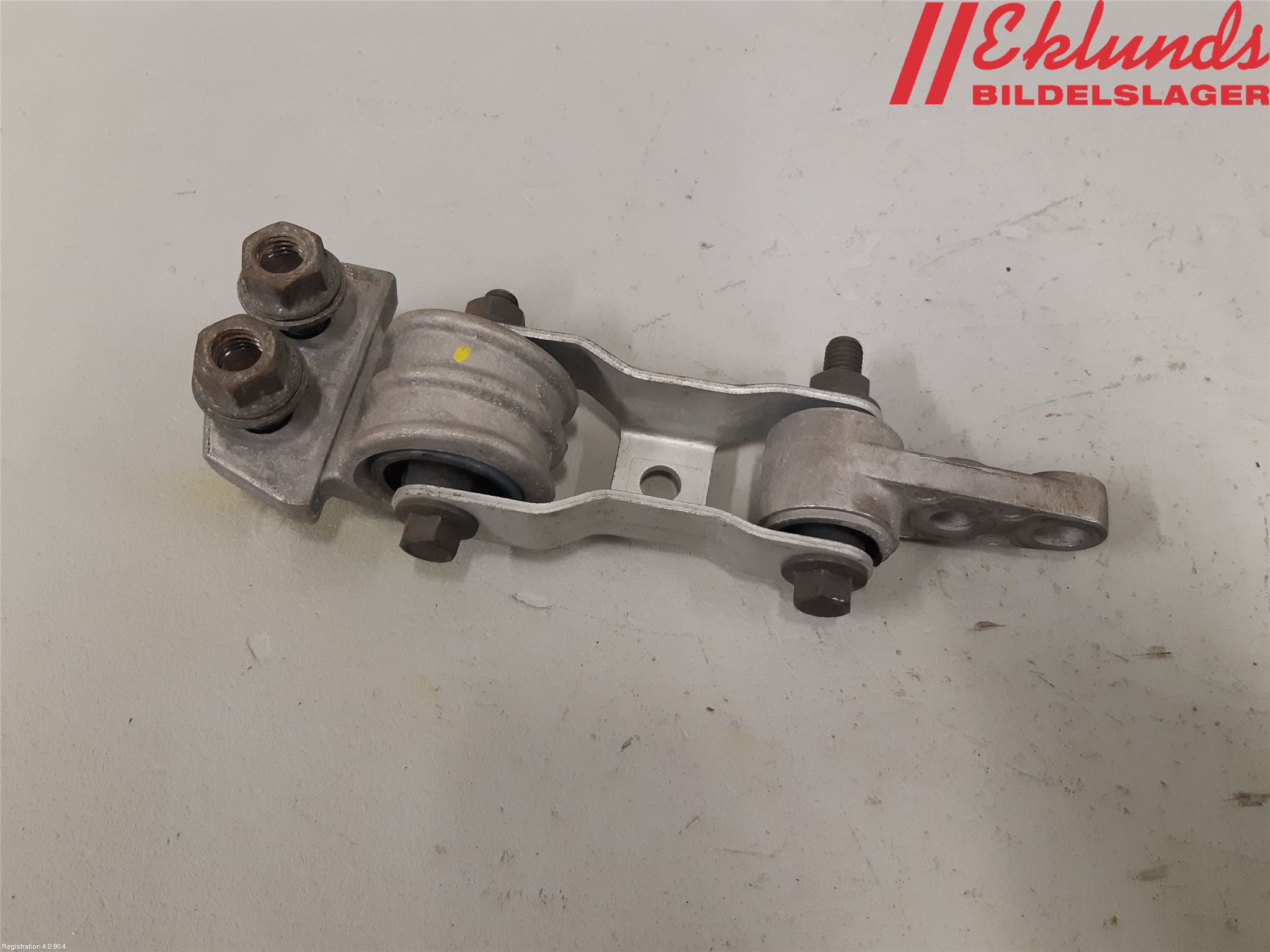 Volvo V70 05-08 Motorfäste