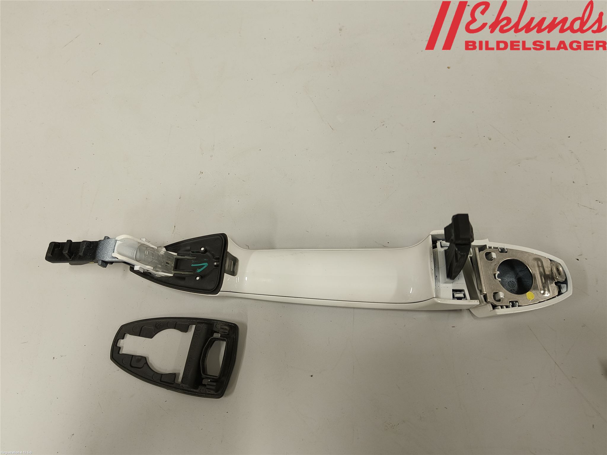 BMW X1 F48 15-22 Dörrhandtag Yttre Vä